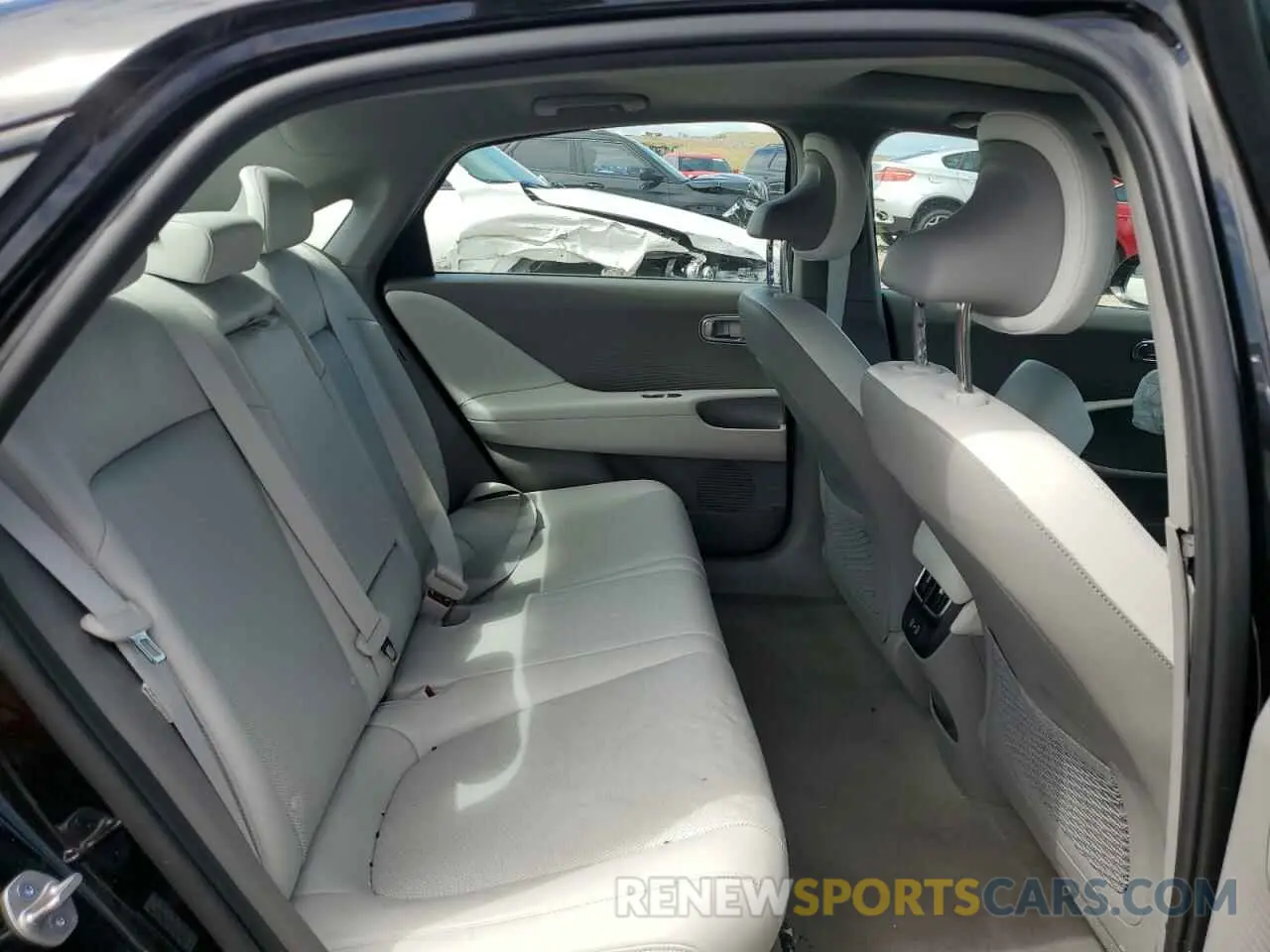 10 Photograph of a damaged car KMHM54AC4PA022229 HYUNDAI IONIQ 6 LI 2023