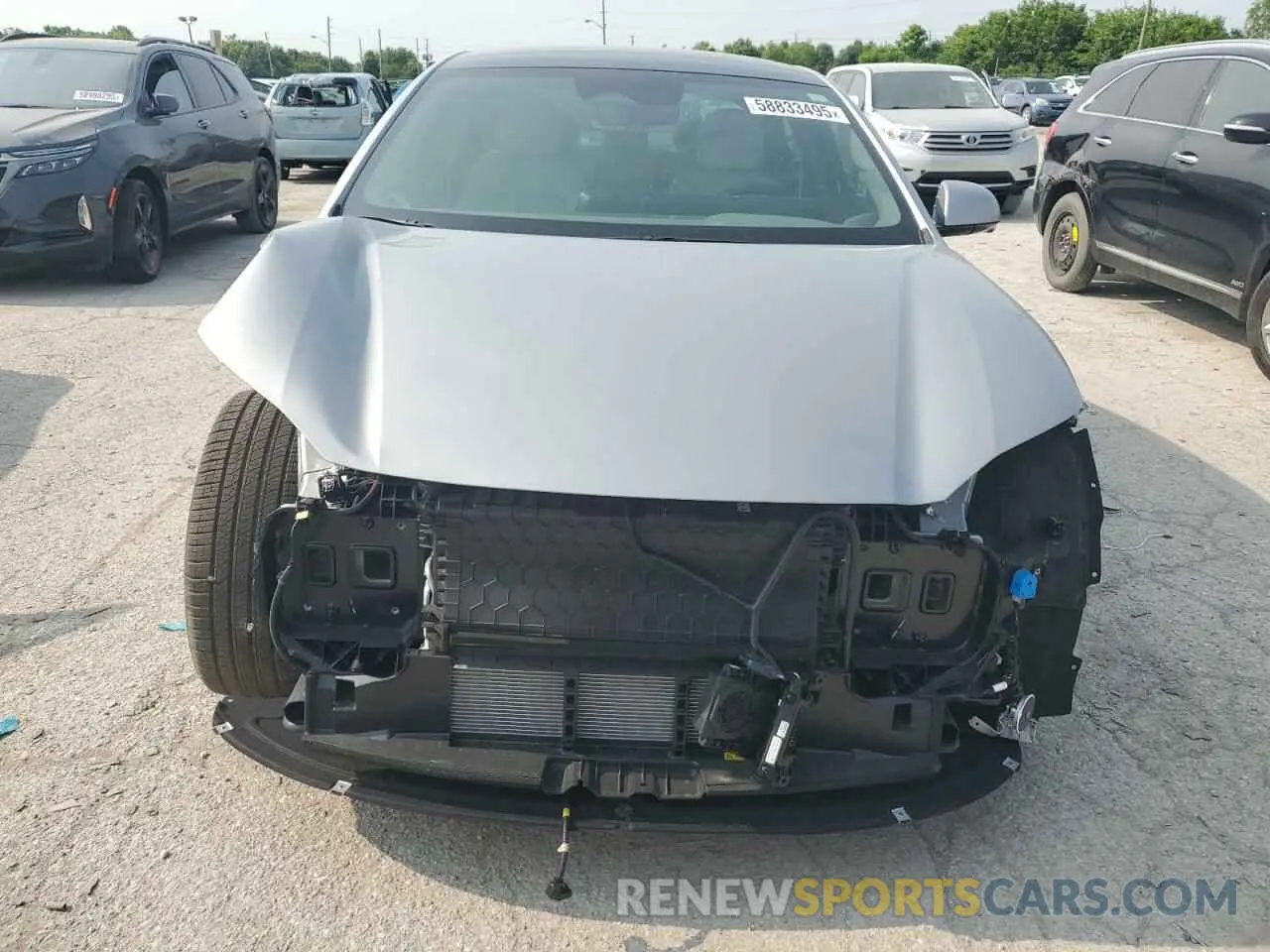 5 Photograph of a damaged car KMHM54AC3RA081372 HYUNDAI IONIQ 6 LI 2024