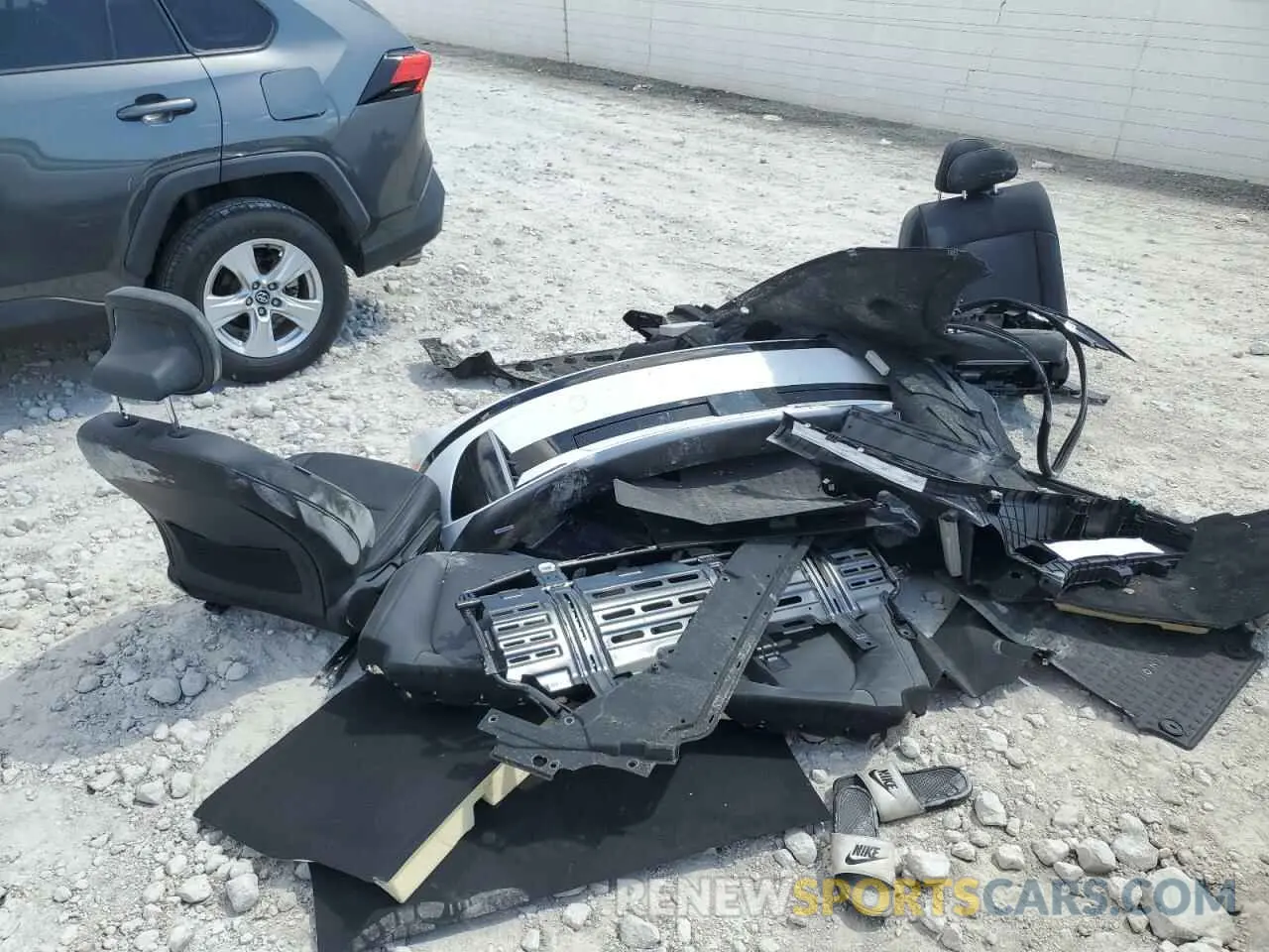 12 Photograph of a damaged car KMHM34AAXSA090984 HYUNDAI IONIQ 6 SE 2025