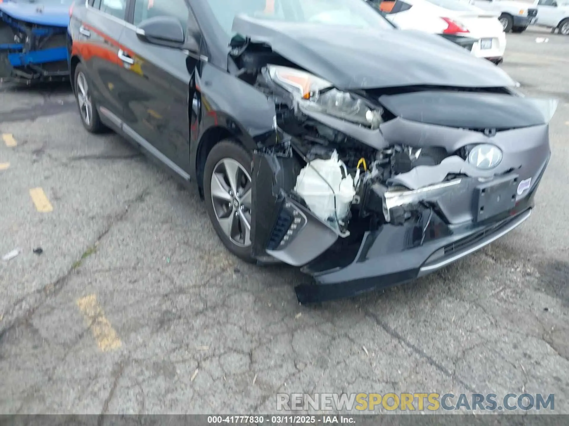 1 Photograph of a damaged car KMHC05LH3KU033044 HYUNDAI IONIQ ELECTRIC 2019