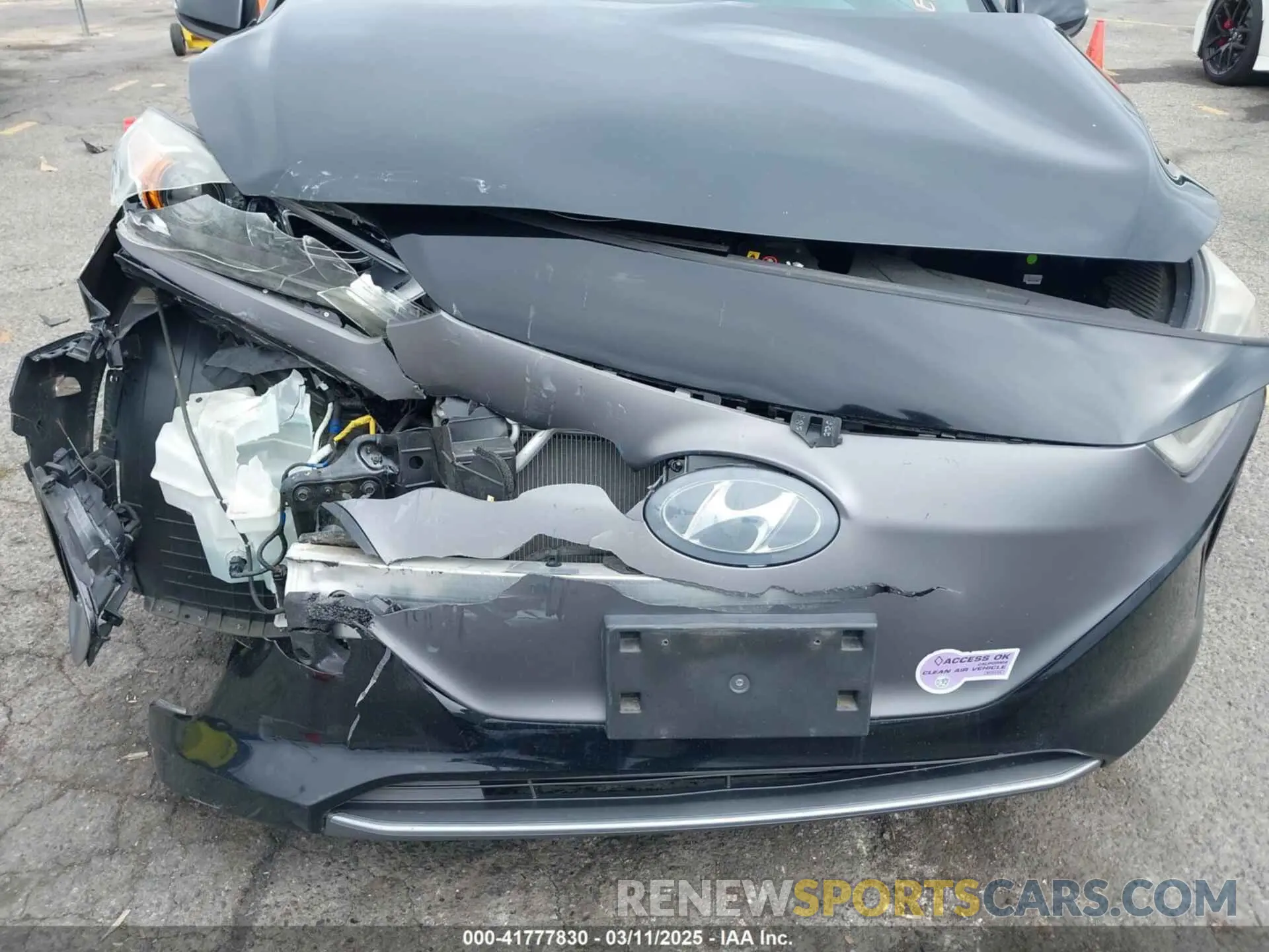 6 Photograph of a damaged car KMHC05LH3KU033044 HYUNDAI IONIQ ELECTRIC 2019