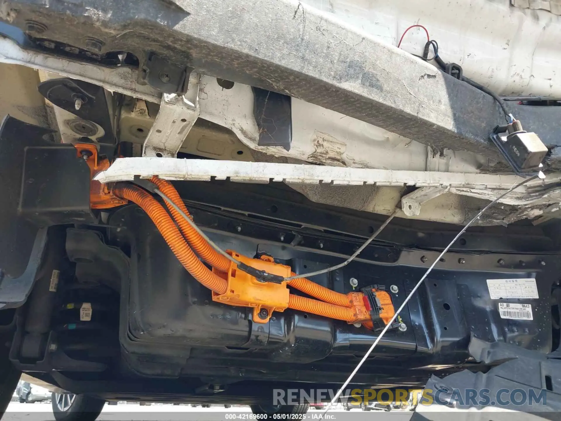6 Photograph of a damaged car KMHC75LJ2LU071350 HYUNDAI IONIQ ELECTRIC 2020