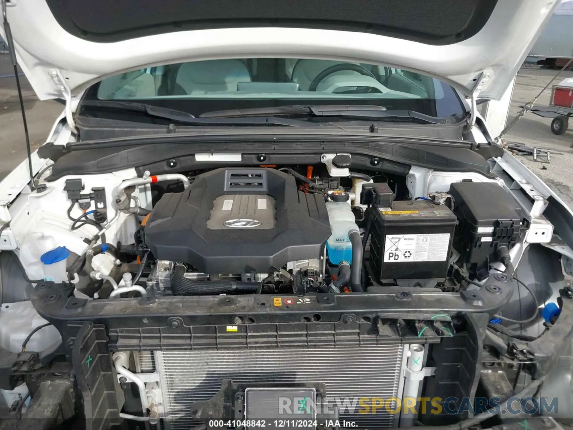 10 Photograph of a damaged car KMHC75LJXLU068566 HYUNDAI IONIQ ELECTRIC 2020