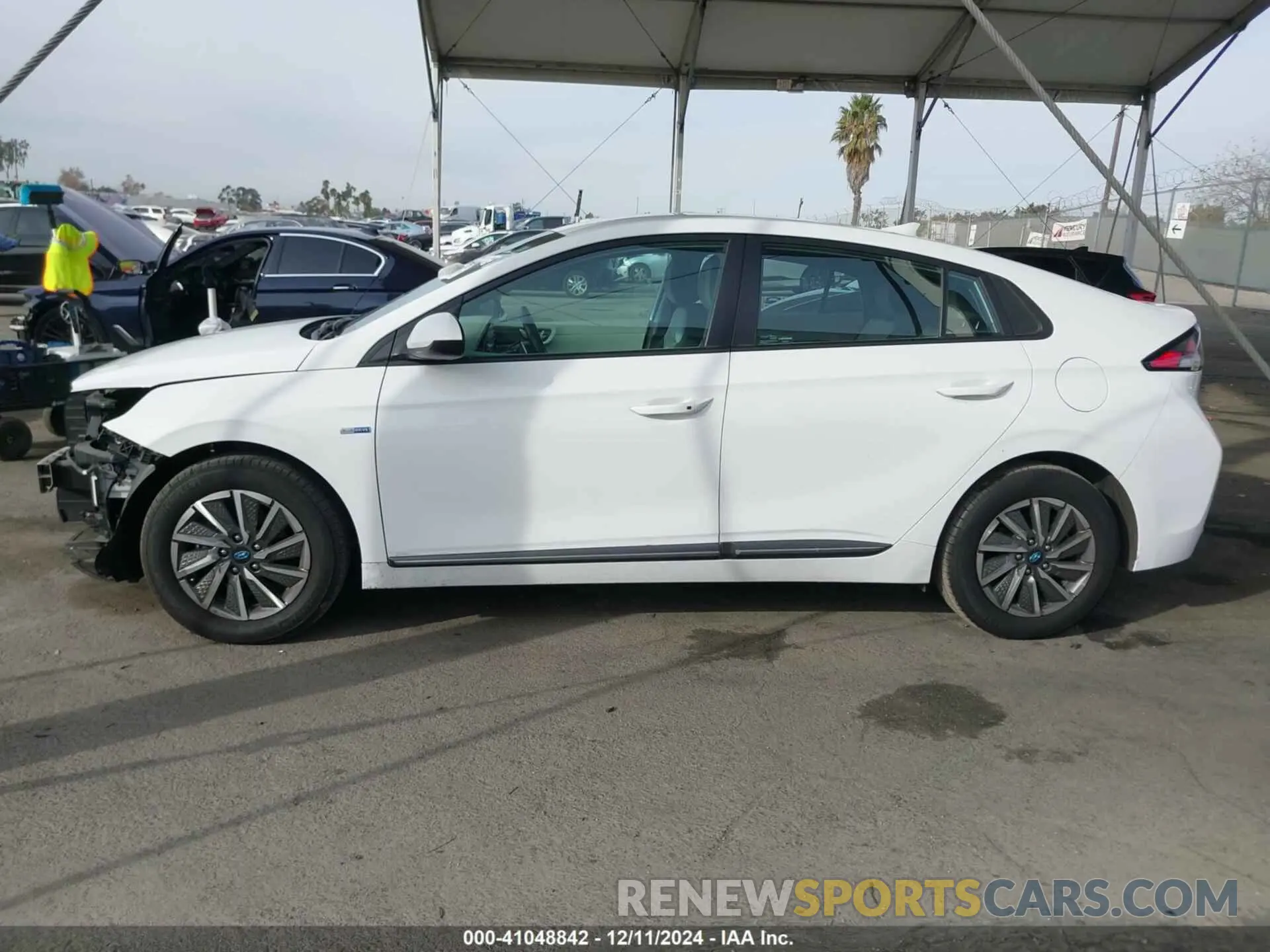 15 Photograph of a damaged car KMHC75LJXLU068566 HYUNDAI IONIQ ELECTRIC 2020