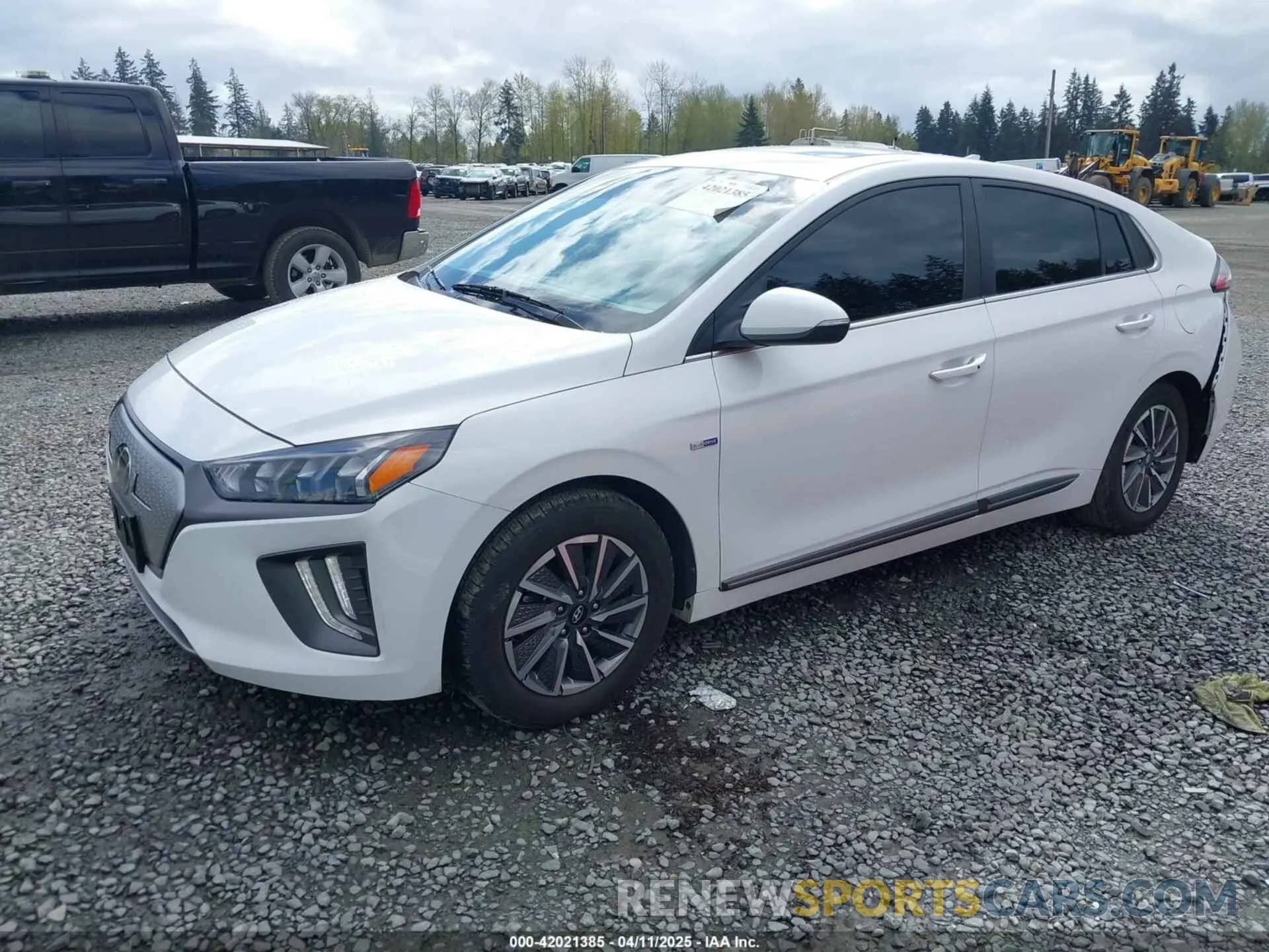 2 Photograph of a damaged car KMHC85LJ0LU065768 HYUNDAI IONIQ ELECTRIC 2020