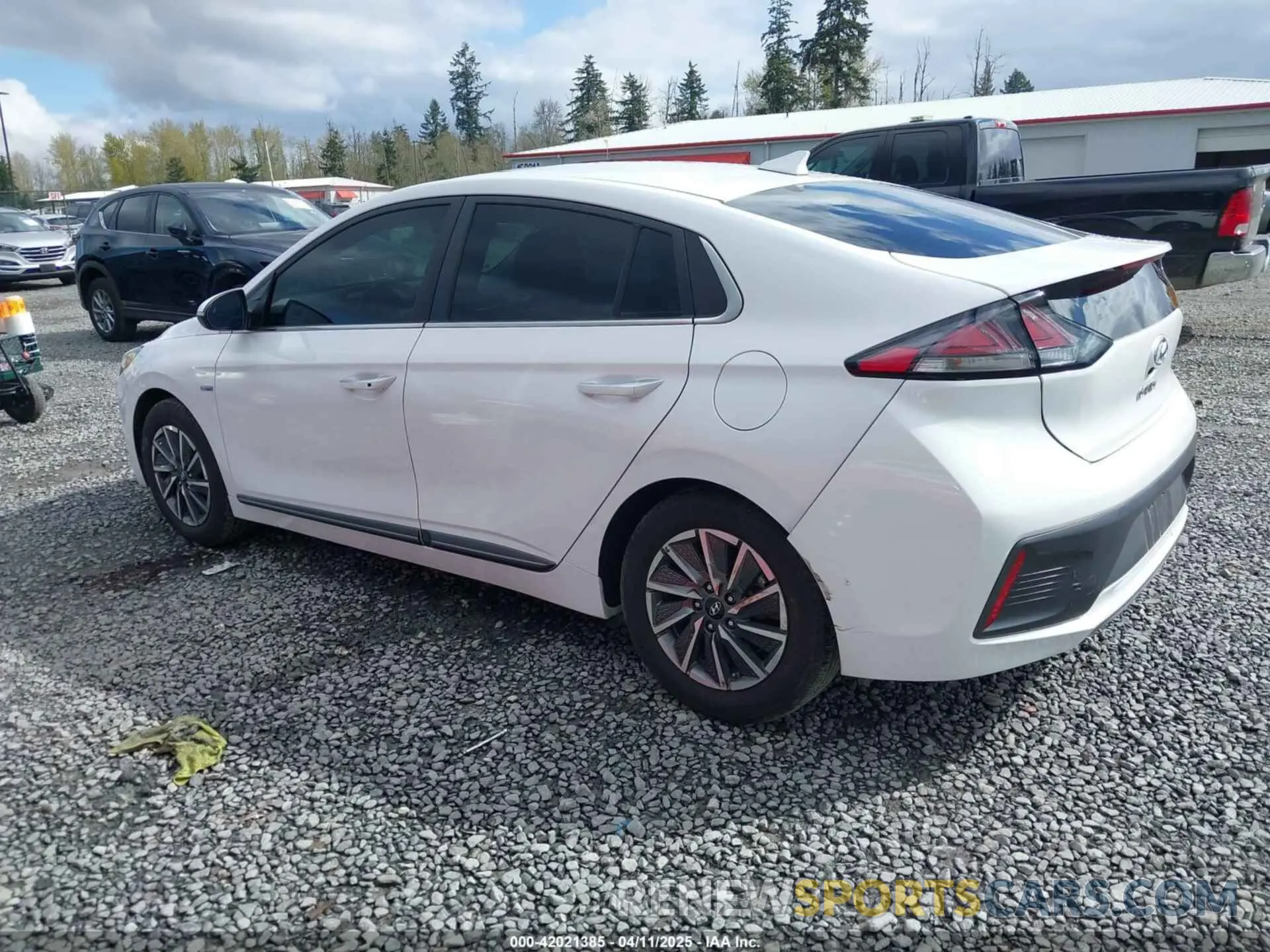 3 Photograph of a damaged car KMHC85LJ0LU065768 HYUNDAI IONIQ ELECTRIC 2020