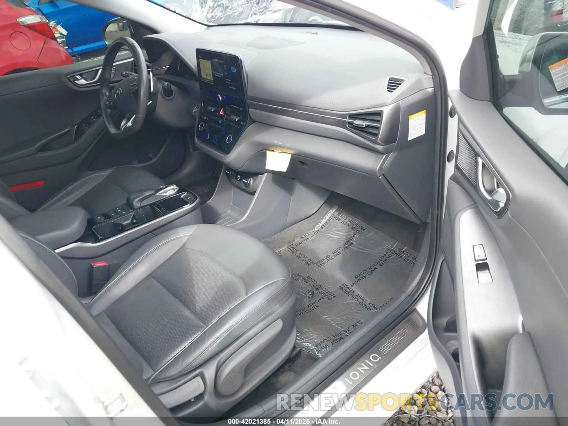 5 Photograph of a damaged car KMHC85LJ0LU065768 HYUNDAI IONIQ ELECTRIC 2020