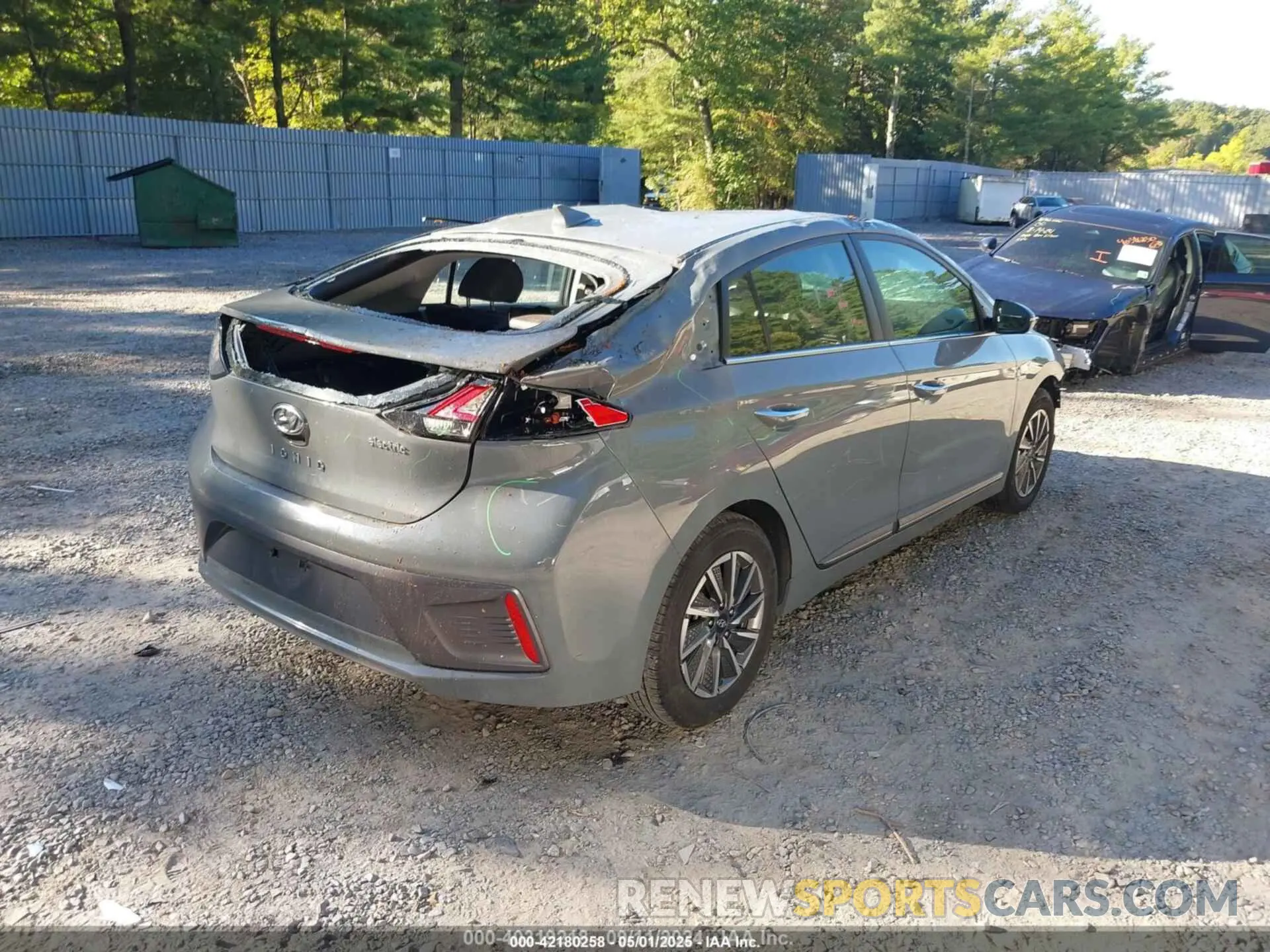 4 Photograph of a damaged car KMHC85LJ7LU074466 HYUNDAI IONIQ ELECTRIC 2020