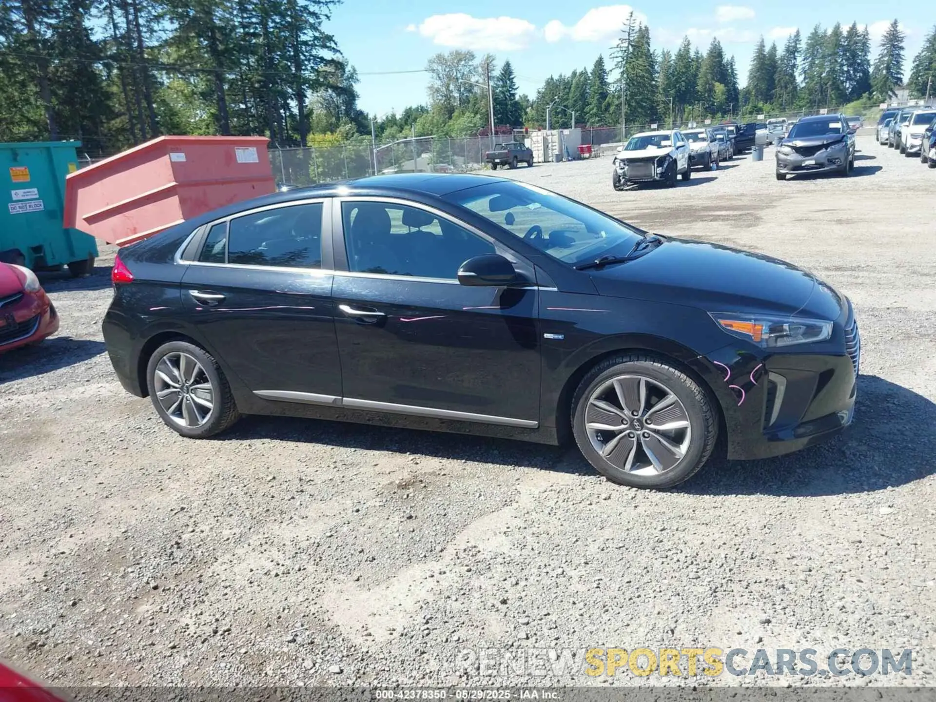 13 Photograph of a damaged car KMHC05LC2KU109955 HYUNDAI IONIQ HYBRID 2019