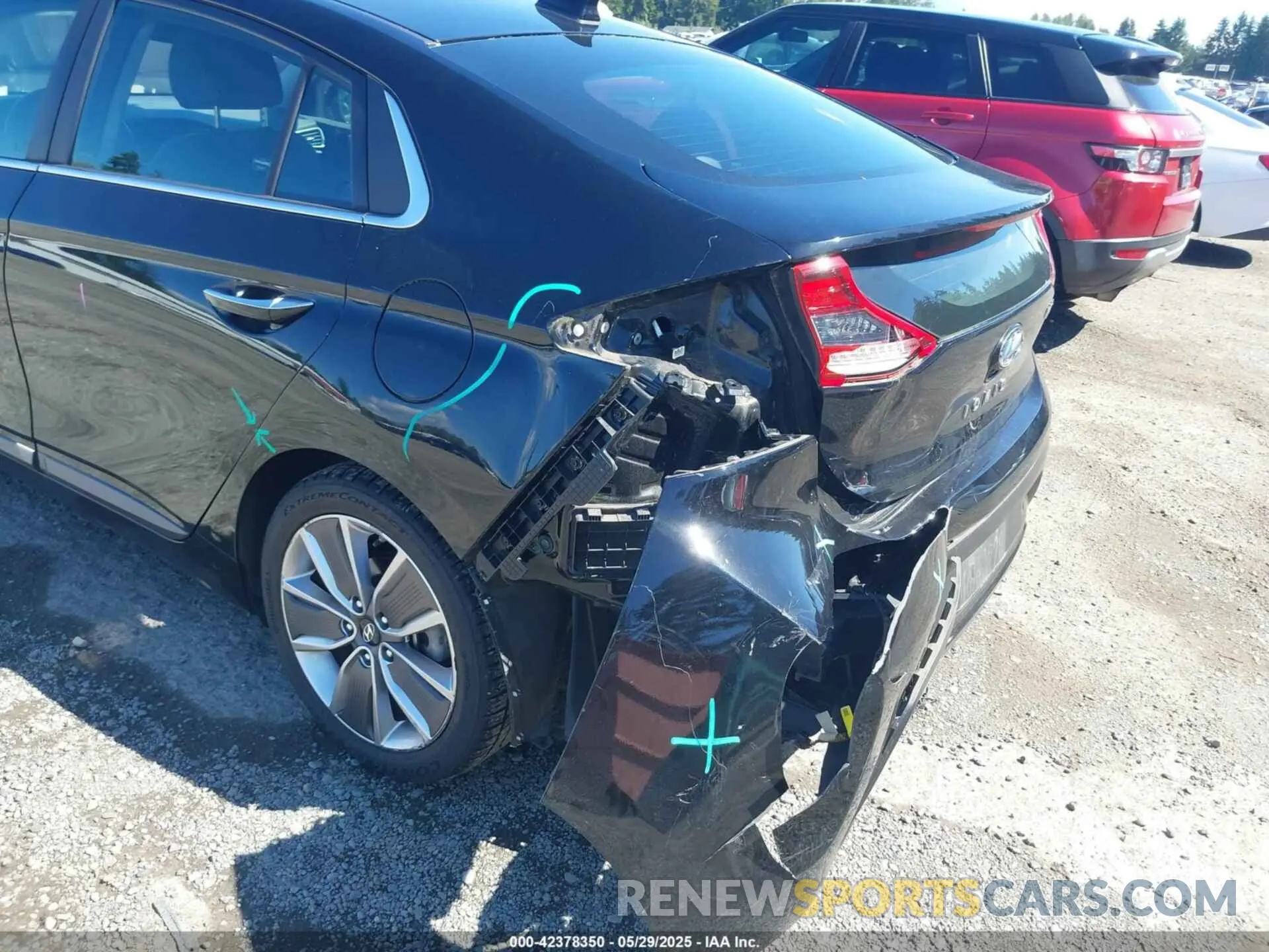 6 Photograph of a damaged car KMHC05LC2KU109955 HYUNDAI IONIQ HYBRID 2019