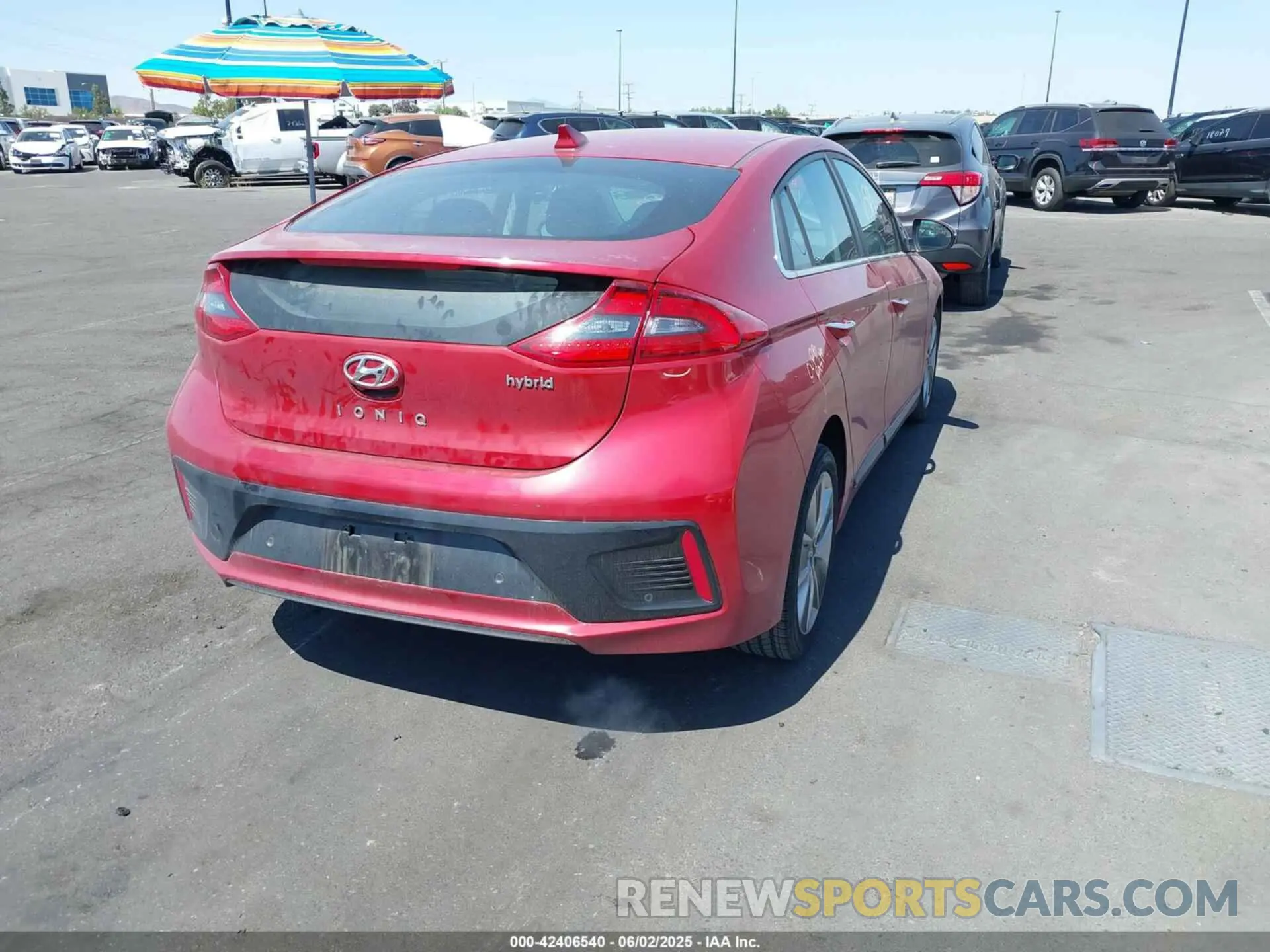 4 Photograph of a damaged car KMHC05LC8KU124248 HYUNDAI IONIQ HYBRID 2019