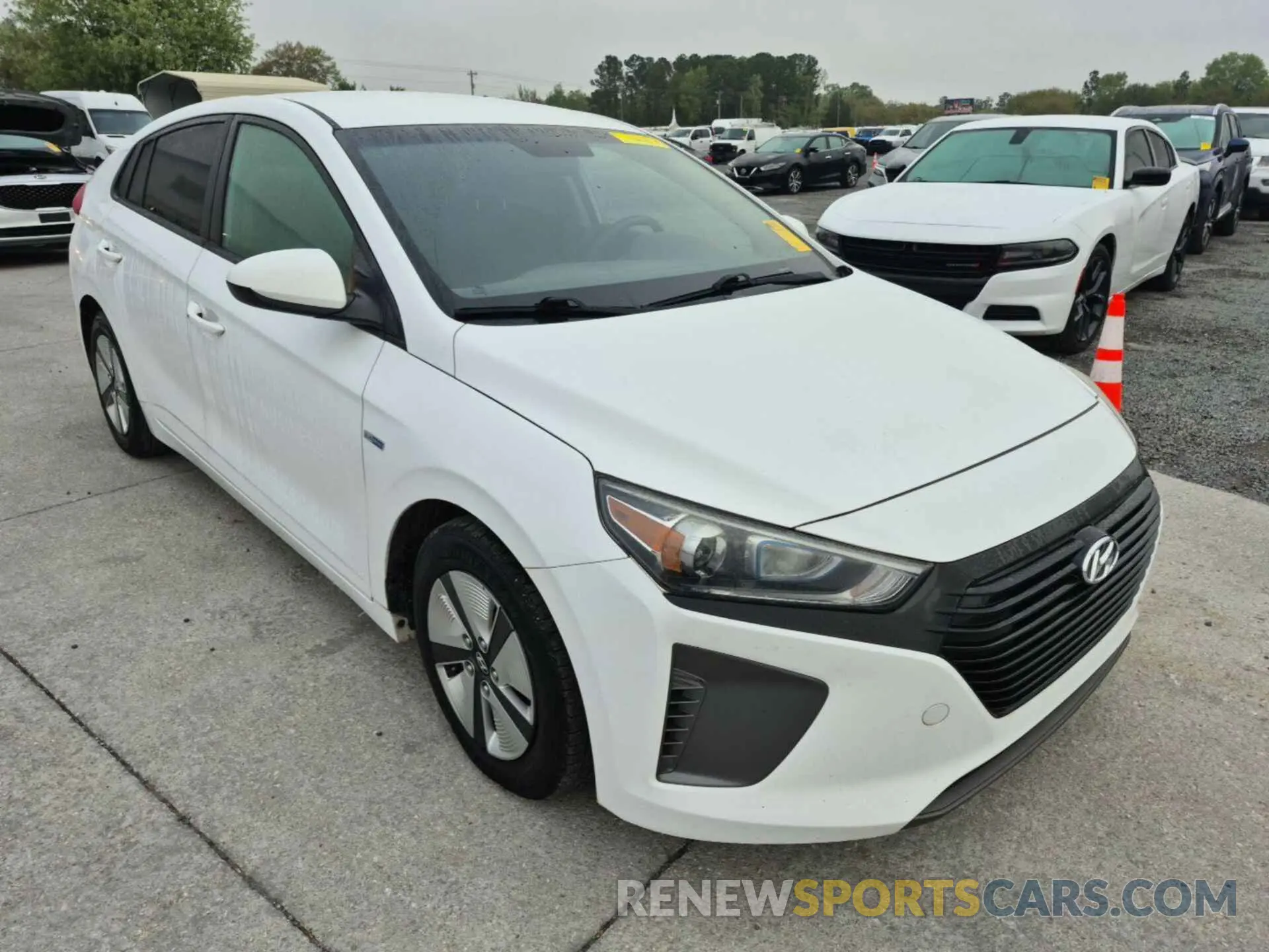 14 Photograph of a damaged car KMHC65LC3KU120543 HYUNDAI IONIQ HYBRID 2019