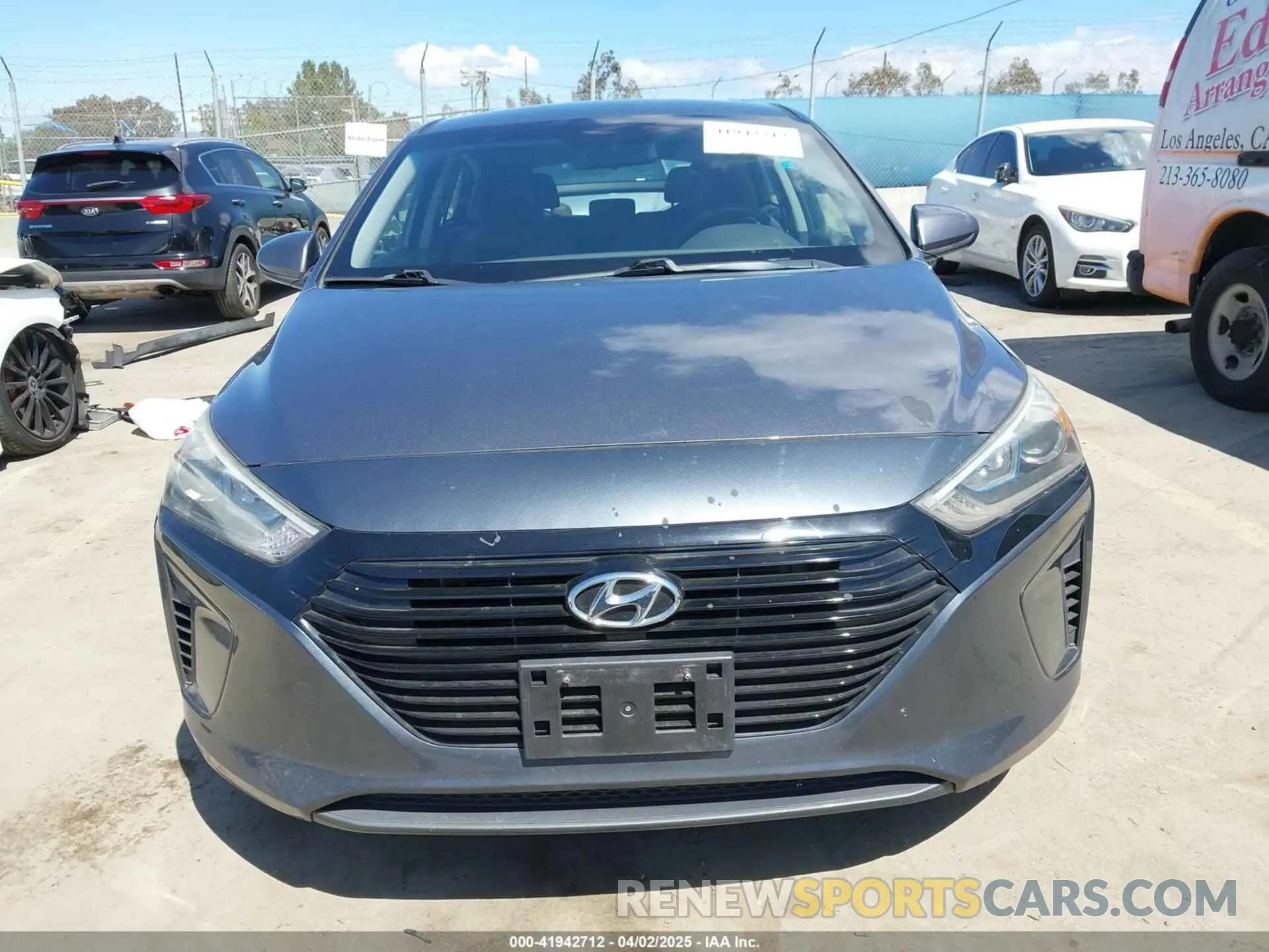 12 Photograph of a damaged car KMHC65LC4KU162428 HYUNDAI IONIQ HYBRID 2019