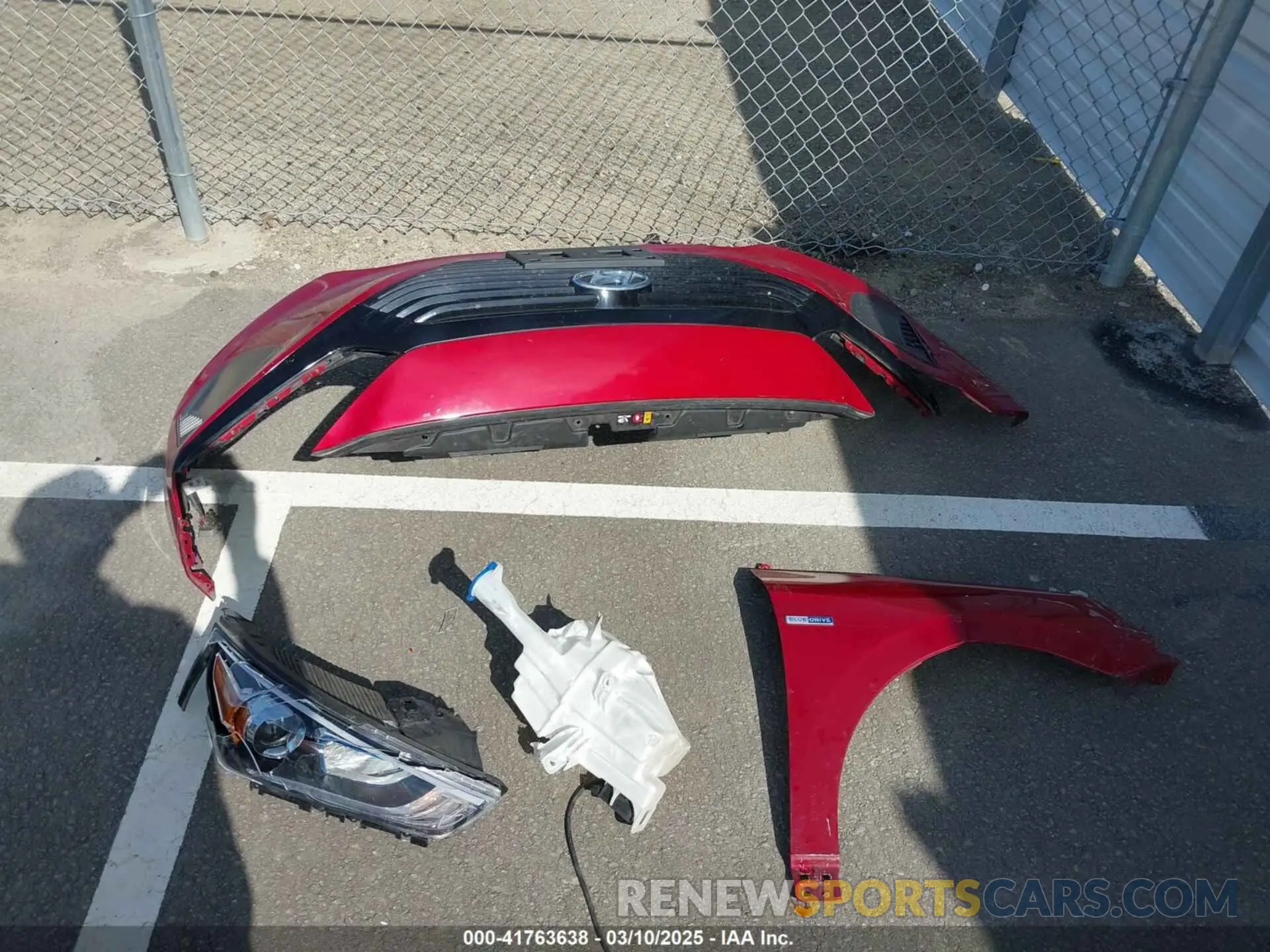 12 Photograph of a damaged car KMHC65LC5KU170876 HYUNDAI IONIQ HYBRID 2019