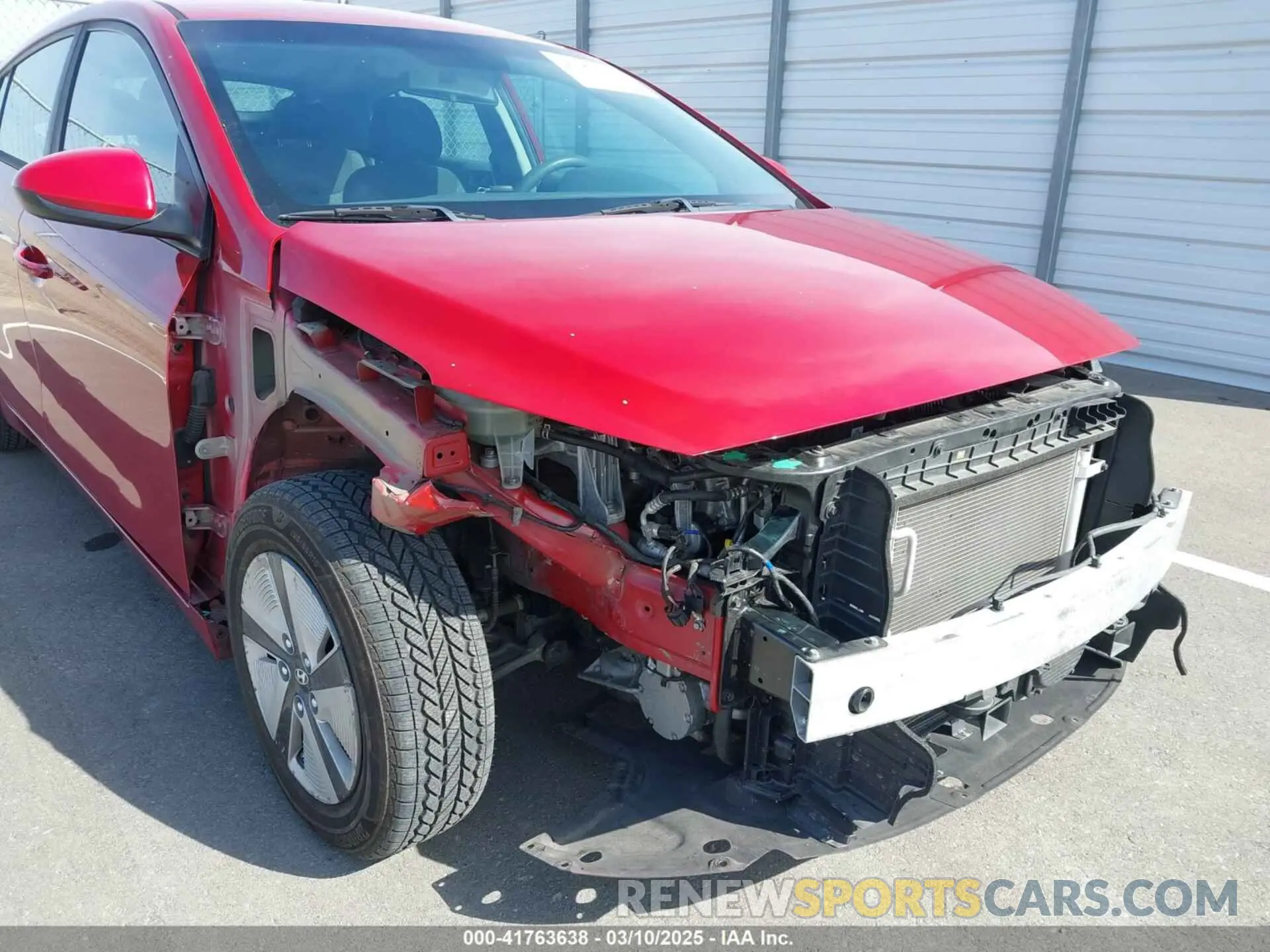 6 Photograph of a damaged car KMHC65LC5KU170876 HYUNDAI IONIQ HYBRID 2019