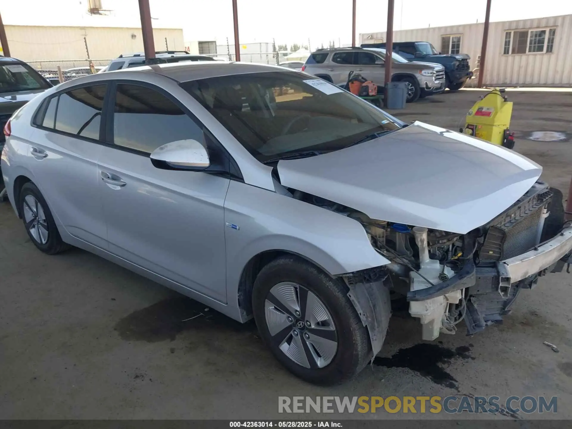 1 Photograph of a damaged car KMHC65LC6KU124652 HYUNDAI IONIQ HYBRID 2019