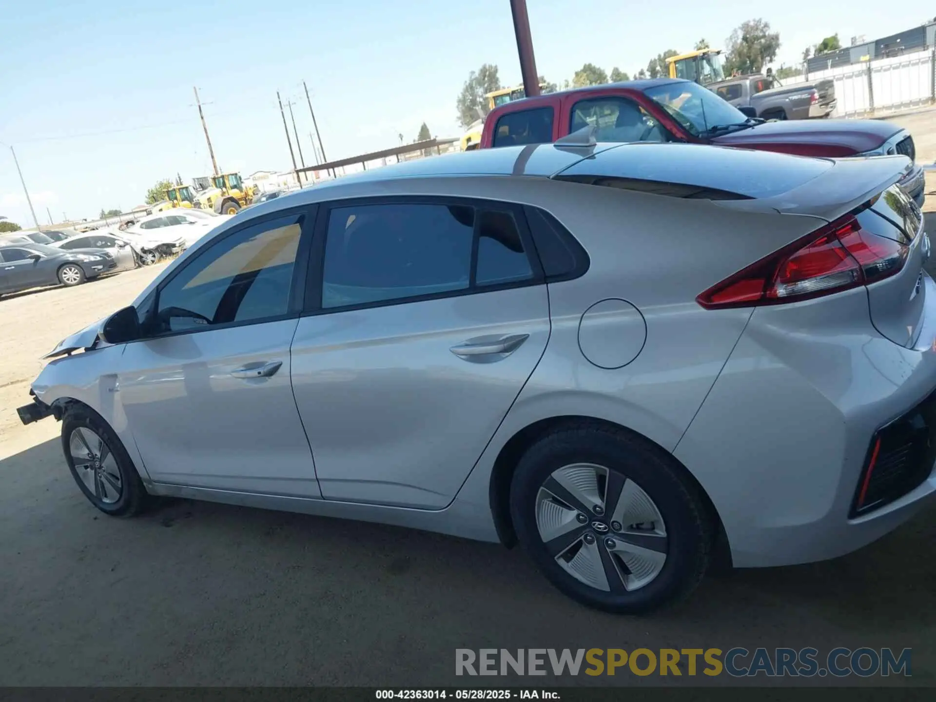 15 Photograph of a damaged car KMHC65LC6KU124652 HYUNDAI IONIQ HYBRID 2019