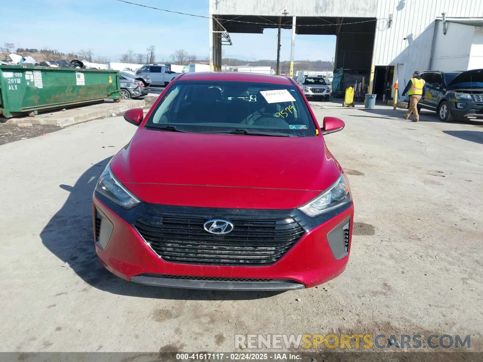 12 Photograph of a damaged car KMHC65LC8KU119579 HYUNDAI IONIQ HYBRID 2019