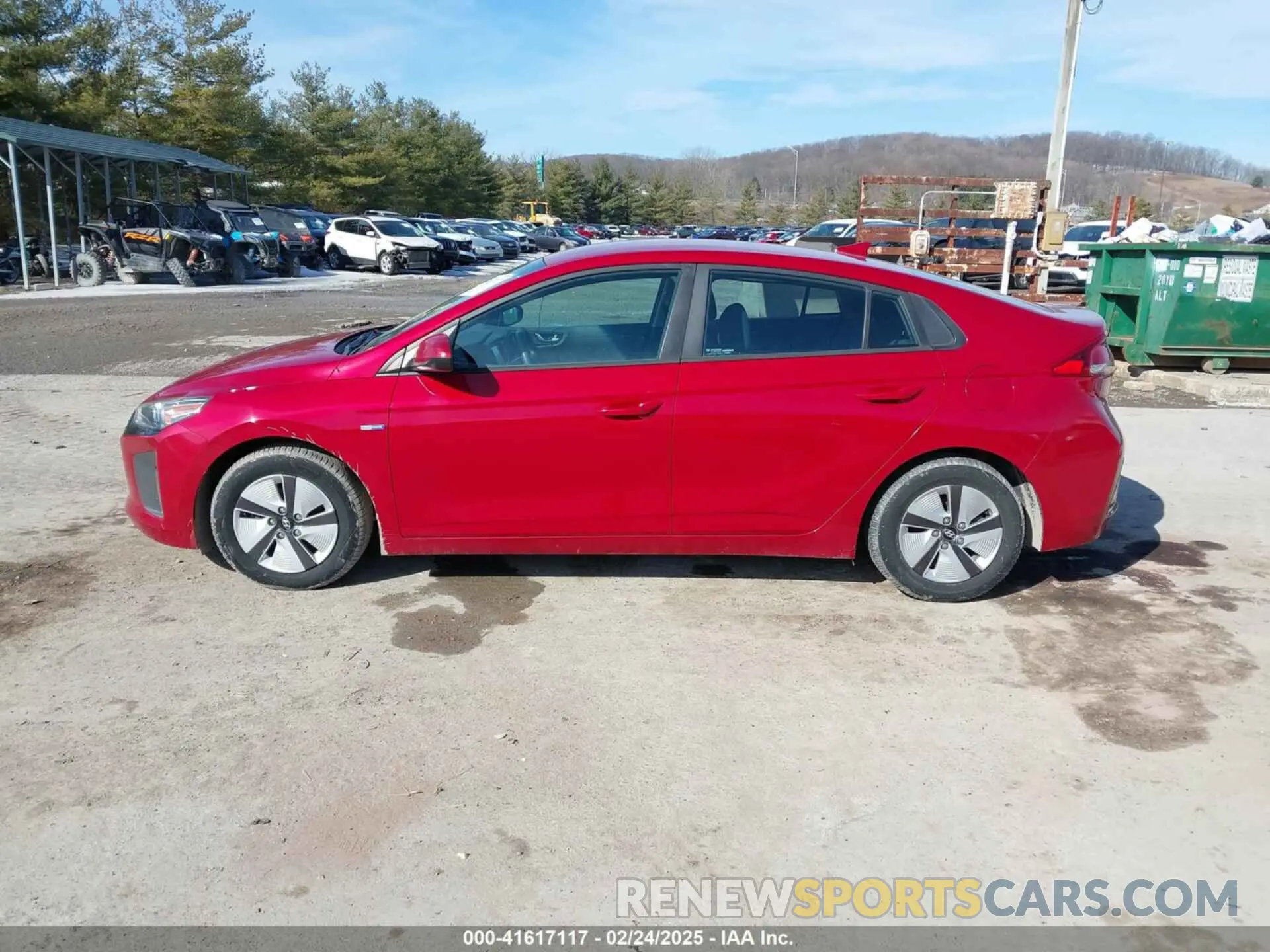 14 Photograph of a damaged car KMHC65LC8KU119579 HYUNDAI IONIQ HYBRID 2019