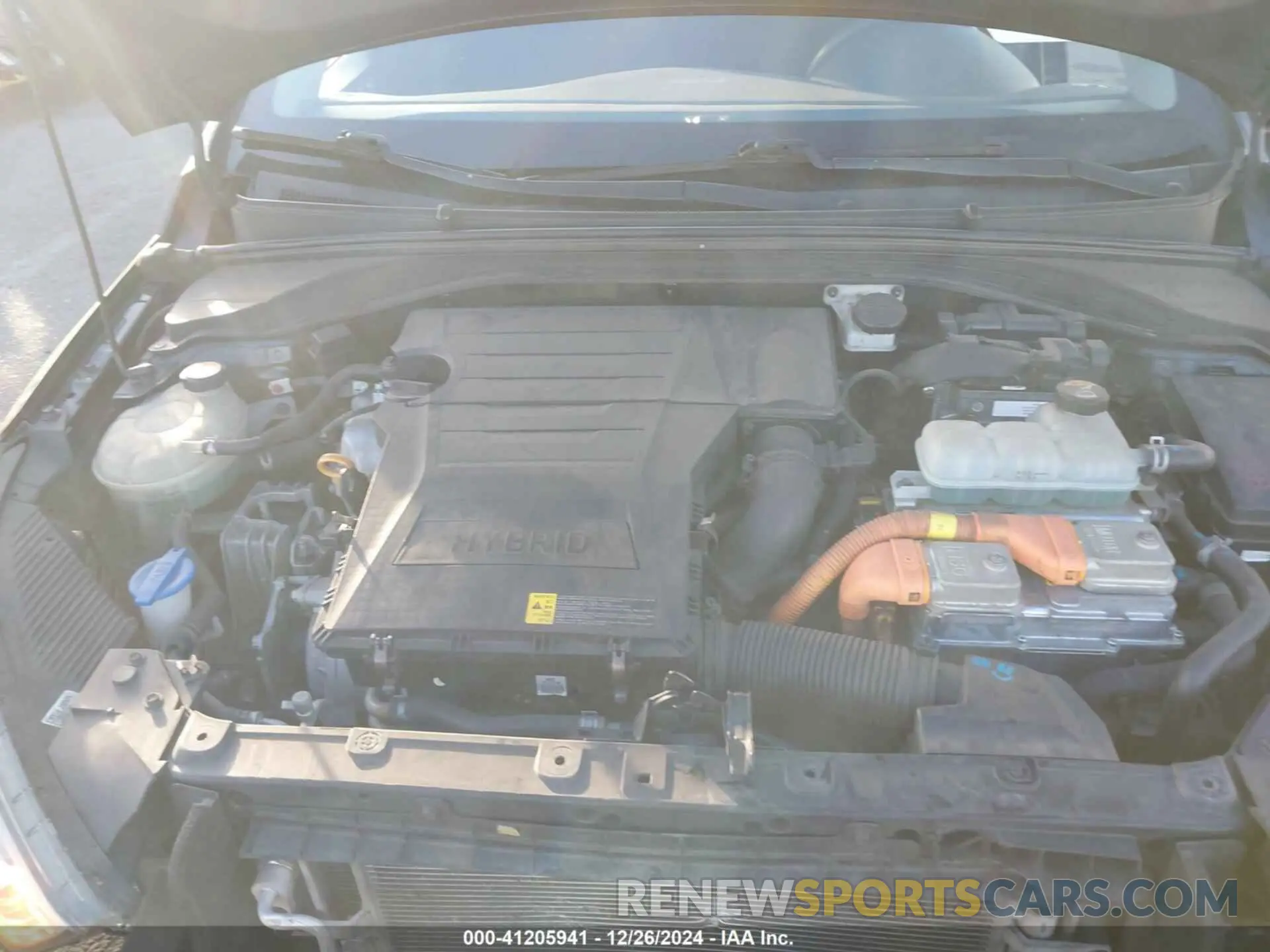 10 Photograph of a damaged car KMHC65LC8KU169673 HYUNDAI IONIQ HYBRID 2019