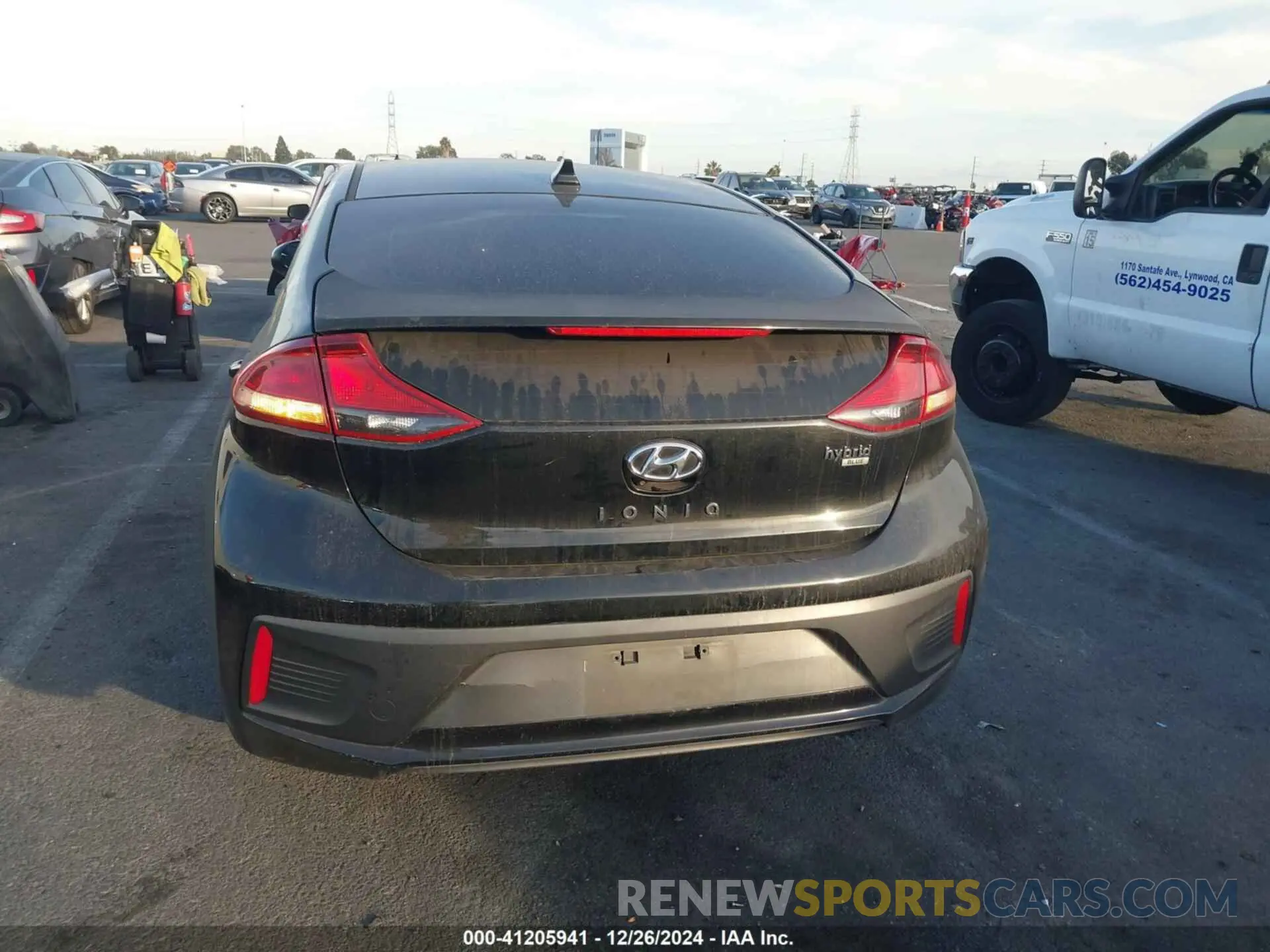 16 Photograph of a damaged car KMHC65LC8KU169673 HYUNDAI IONIQ HYBRID 2019
