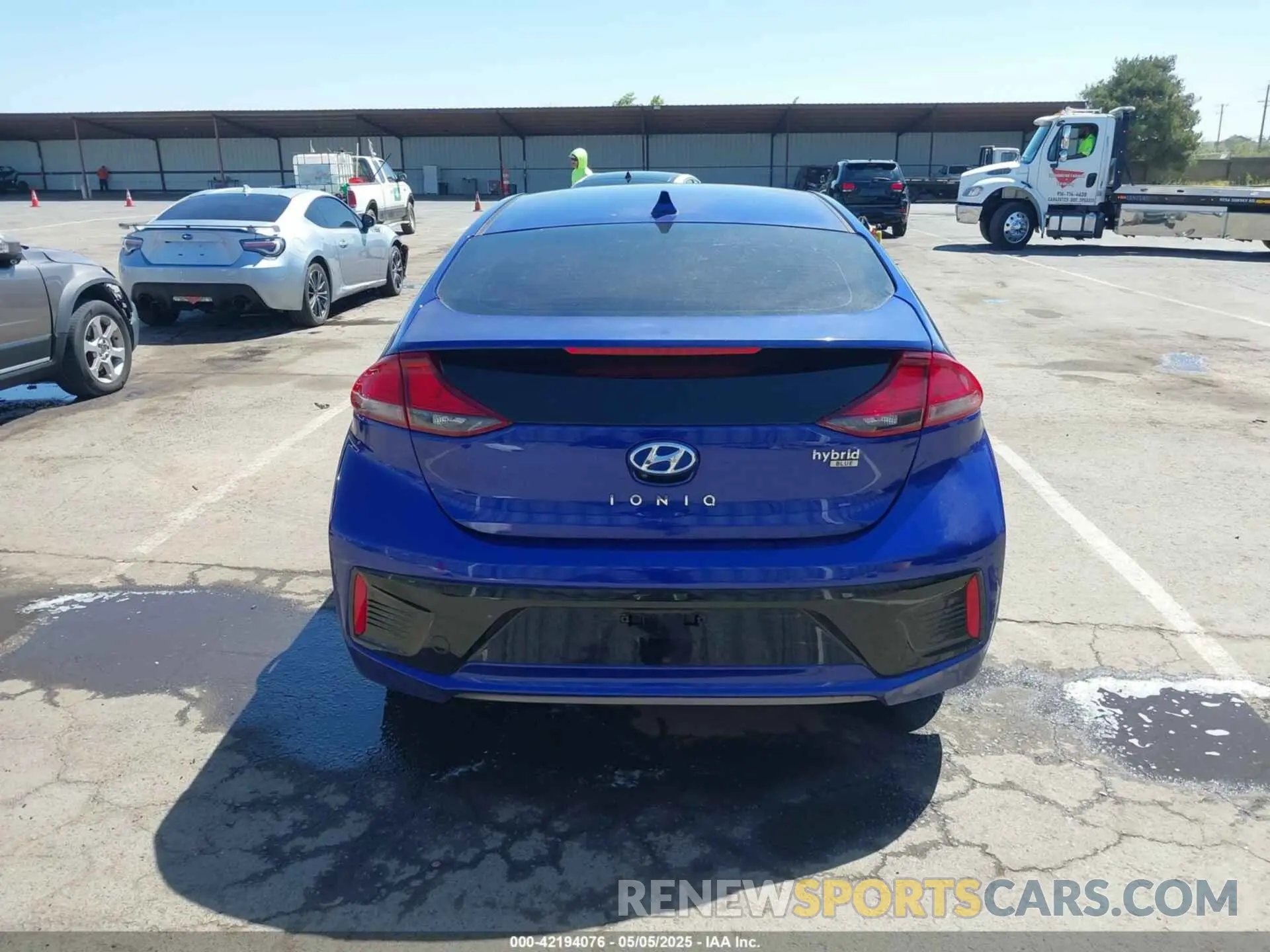 16 Photograph of a damaged car KMHC65LC8KU170791 HYUNDAI IONIQ HYBRID 2019