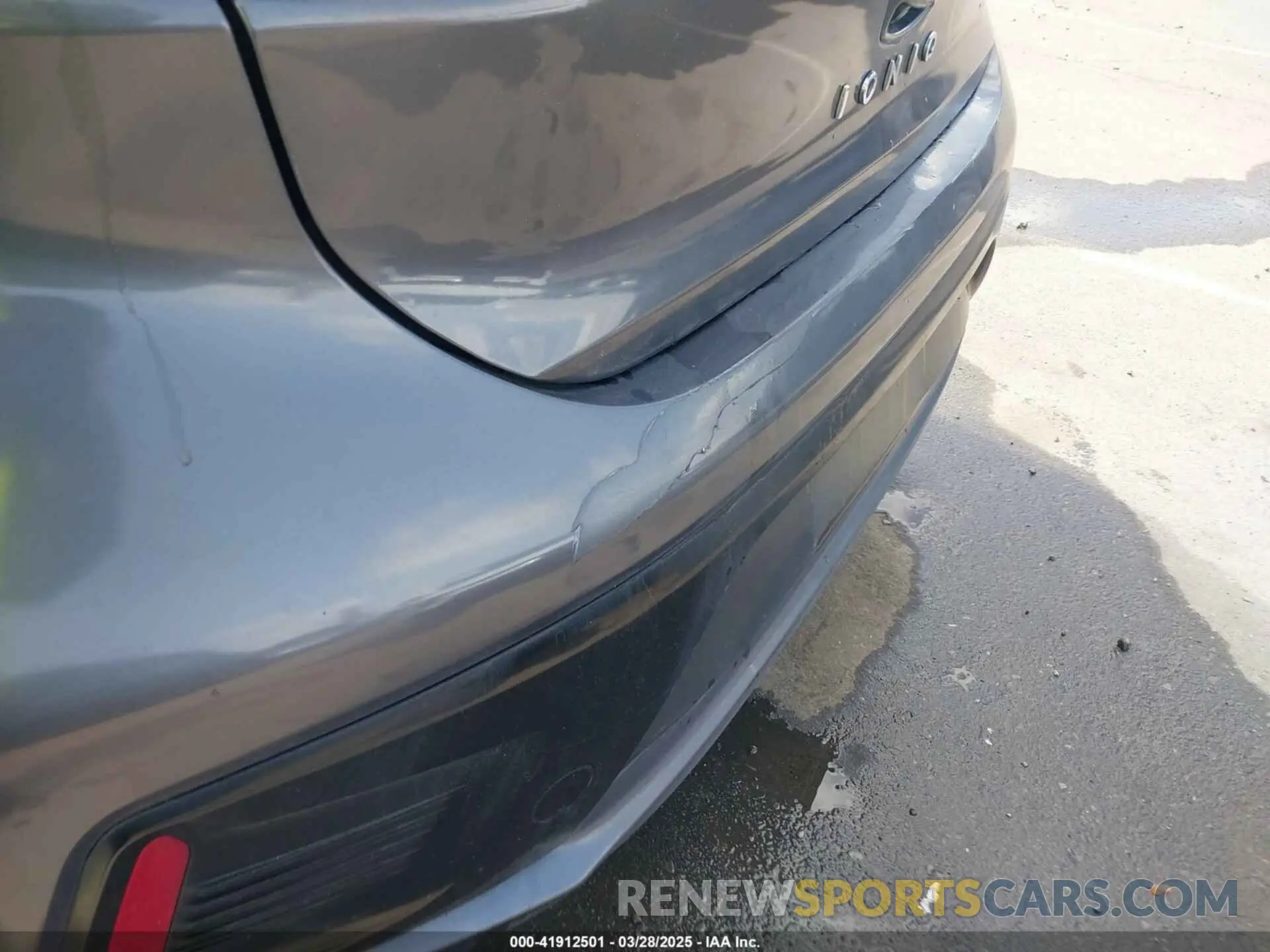20 Photograph of a damaged car KMHC65LCXKU125030 HYUNDAI IONIQ HYBRID 2019