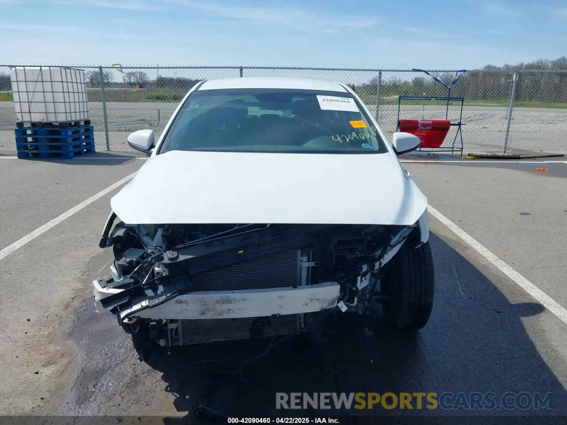 11 Photograph of a damaged car KMHC65LCXKU166533 HYUNDAI IONIQ HYBRID 2019