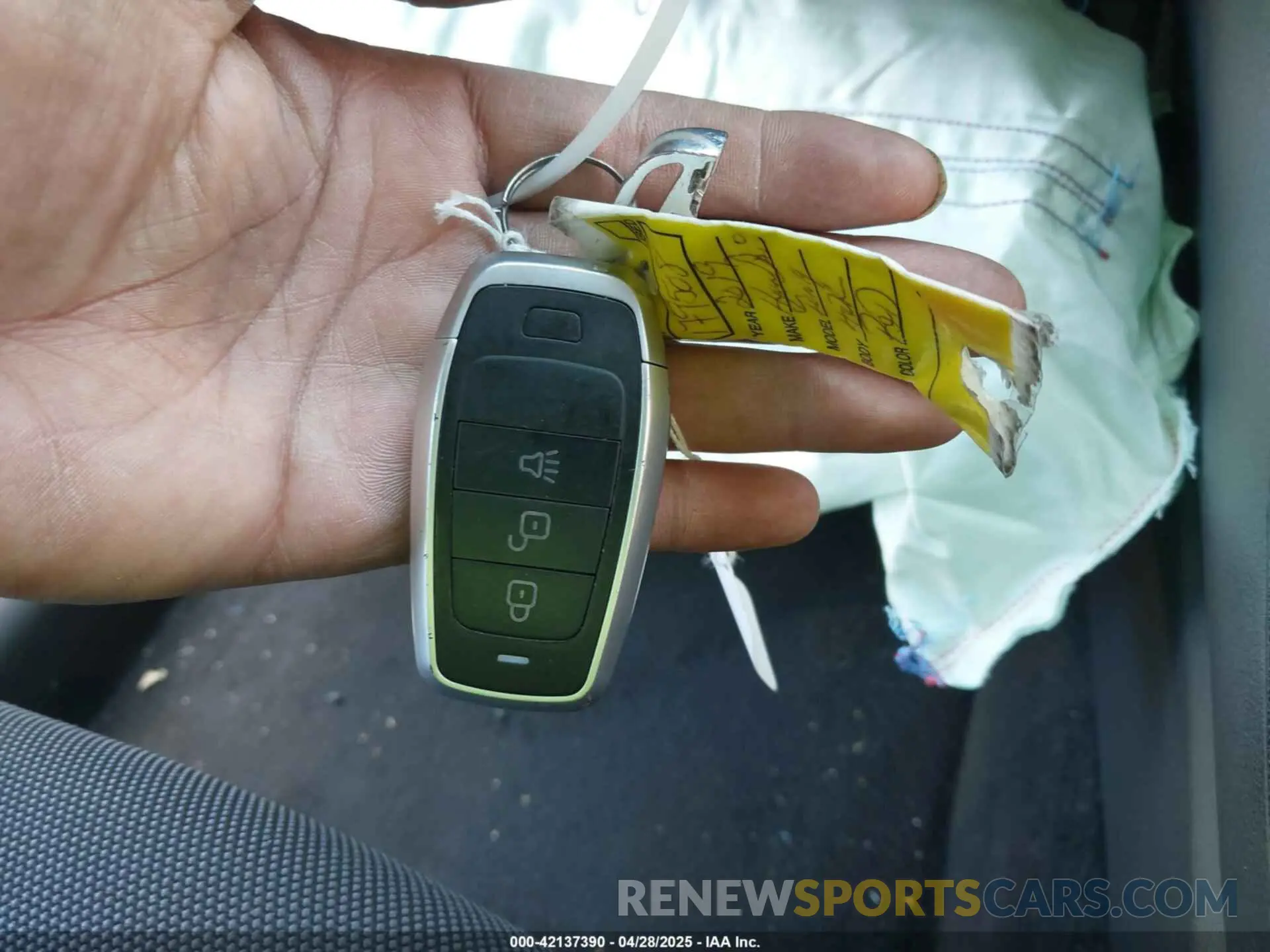 11 Photograph of a damaged car KMHC65LCXKU179508 HYUNDAI IONIQ HYBRID 2019