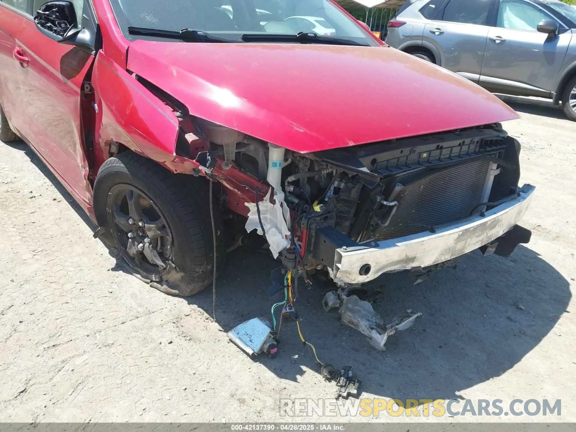 6 Photograph of a damaged car KMHC65LCXKU179508 HYUNDAI IONIQ HYBRID 2019