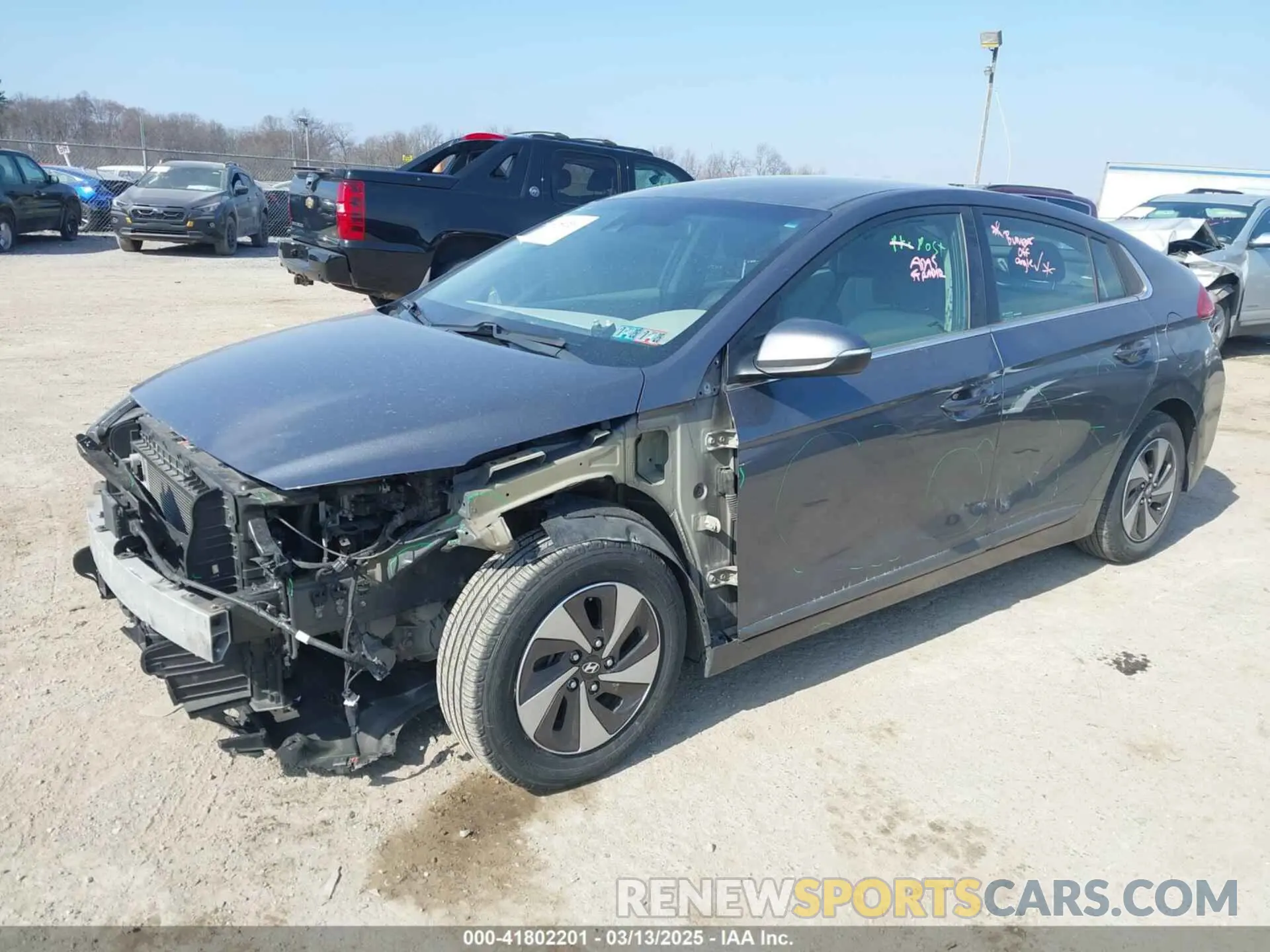 2 Photograph of a damaged car KMHC75LC1KU134132 HYUNDAI IONIQ HYBRID 2019