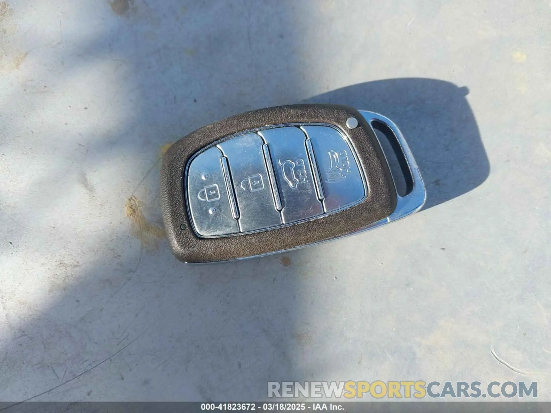 11 Photograph of a damaged car KMHC75LC1KU140559 HYUNDAI IONIQ HYBRID 2019