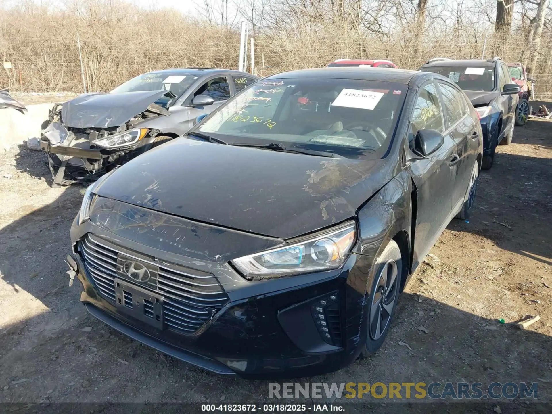 2 Photograph of a damaged car KMHC75LC1KU140559 HYUNDAI IONIQ HYBRID 2019