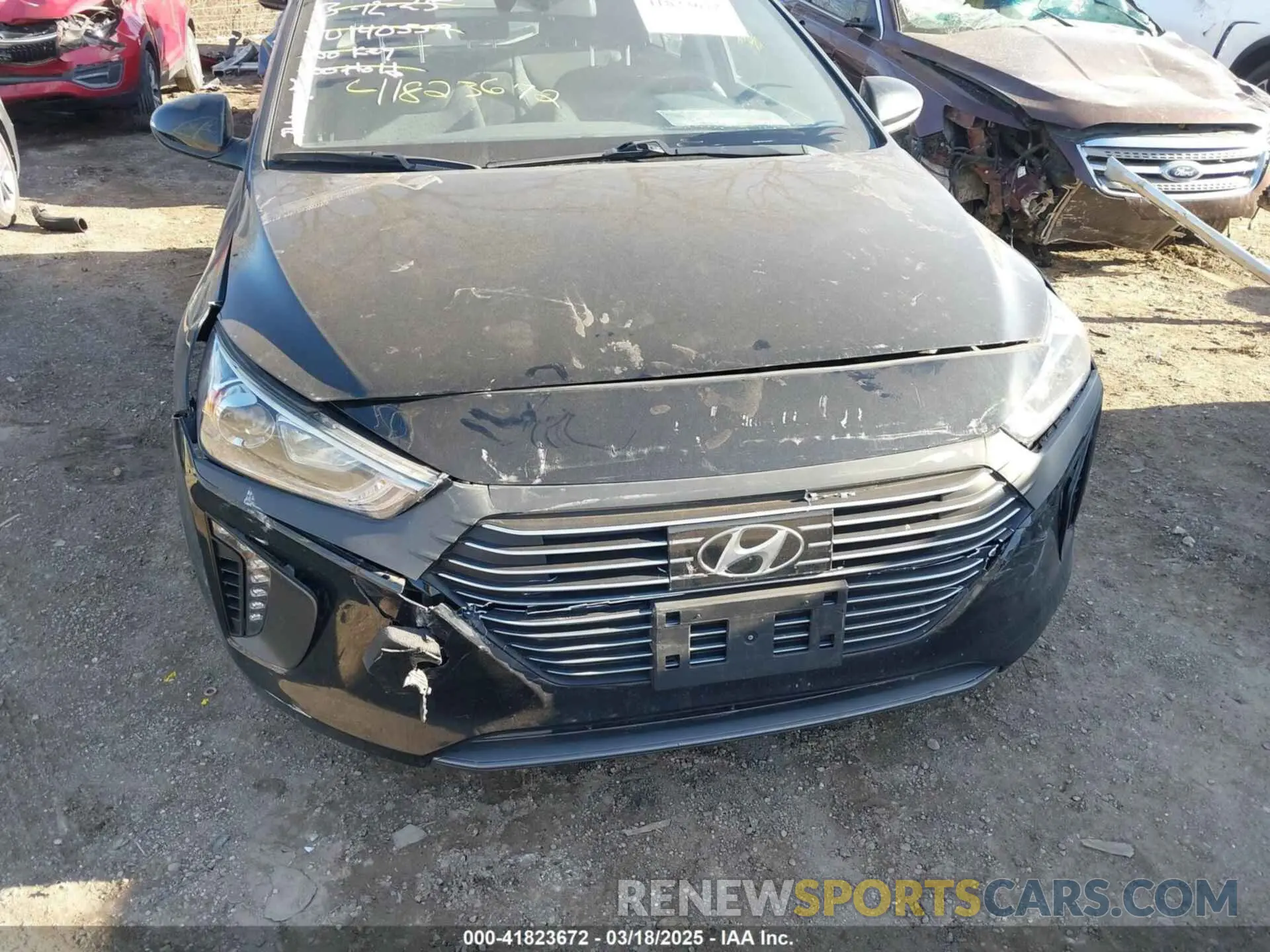 6 Photograph of a damaged car KMHC75LC1KU140559 HYUNDAI IONIQ HYBRID 2019