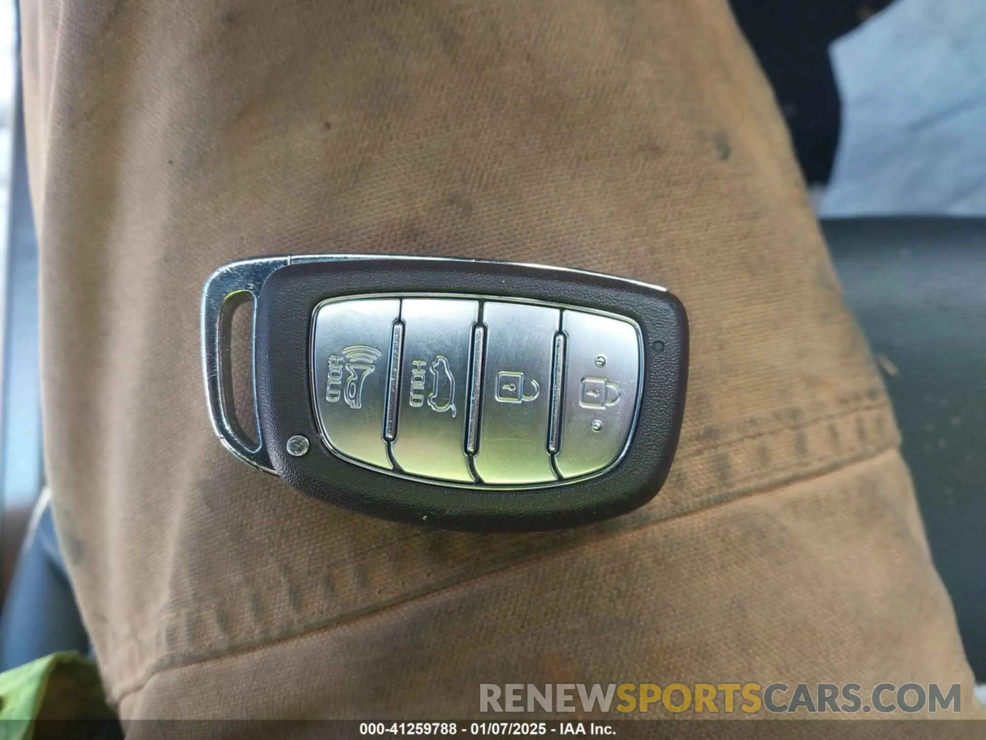 11 Photograph of a damaged car KMHC05LC0LU207948 HYUNDAI IONIQ HYBRID 2020