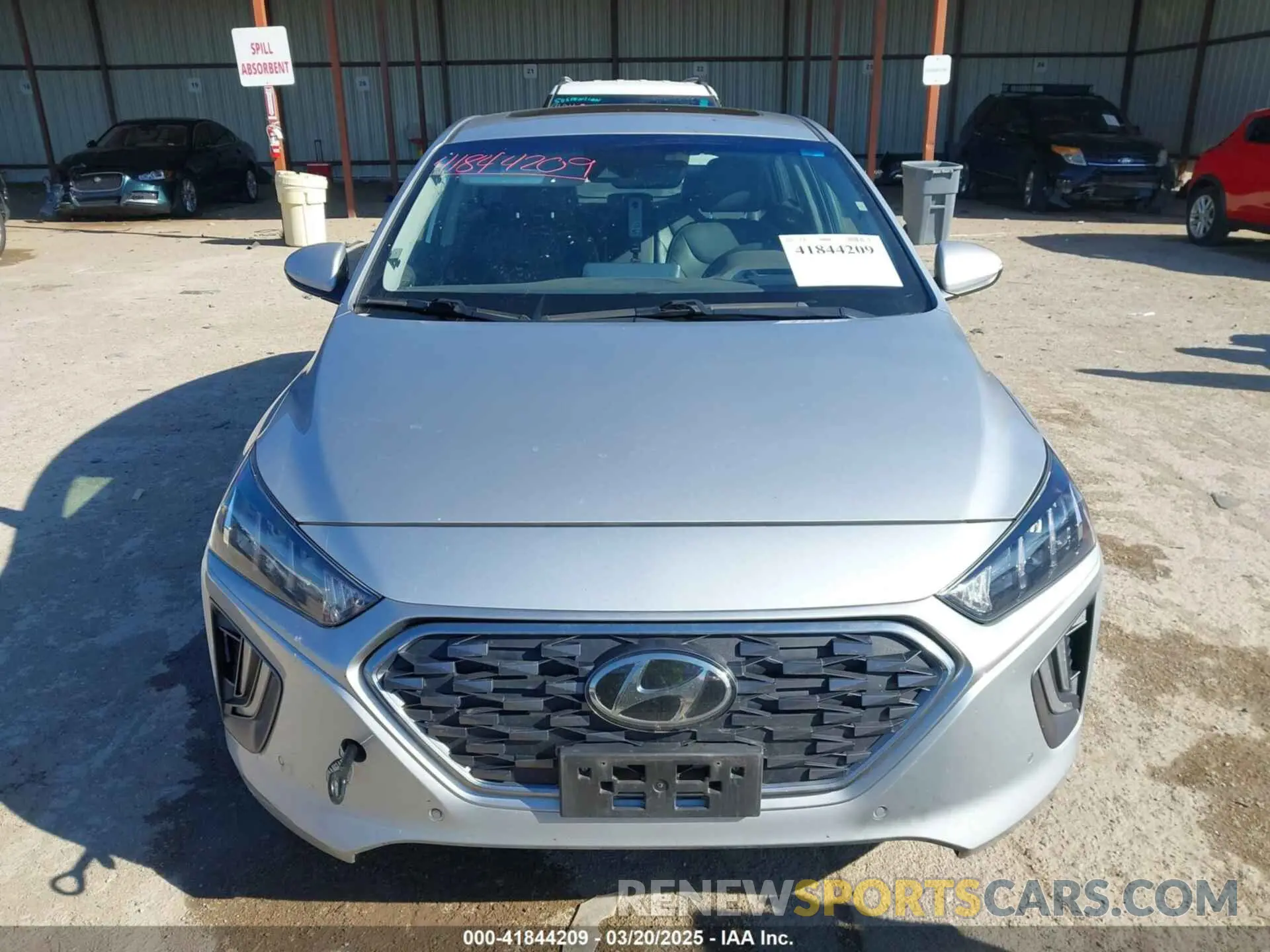 12 Photograph of a damaged car KMHC05LC1LU241784 HYUNDAI IONIQ HYBRID 2020