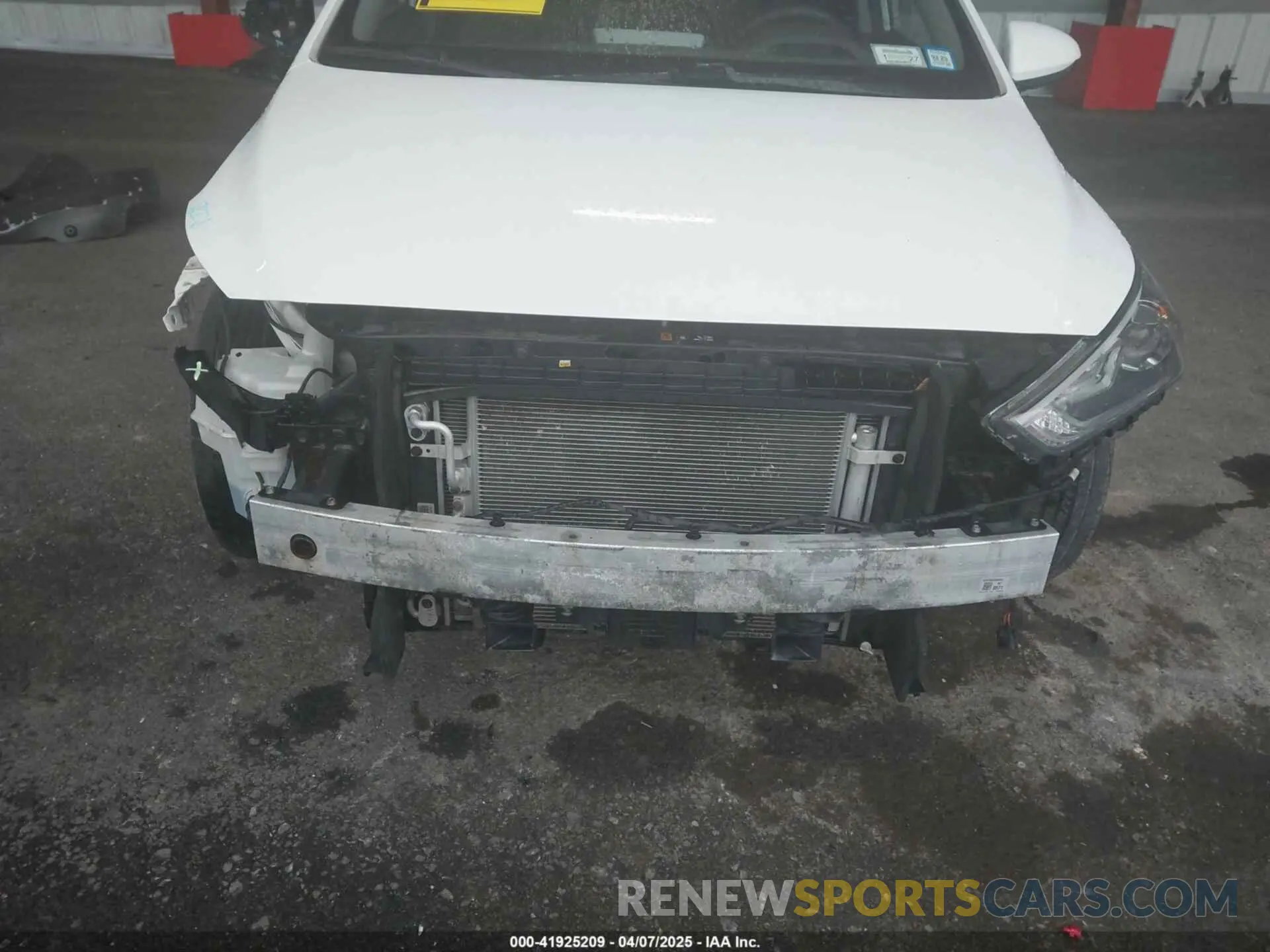 6 Photograph of a damaged car KMHC65LC2LU214785 HYUNDAI IONIQ HYBRID 2020