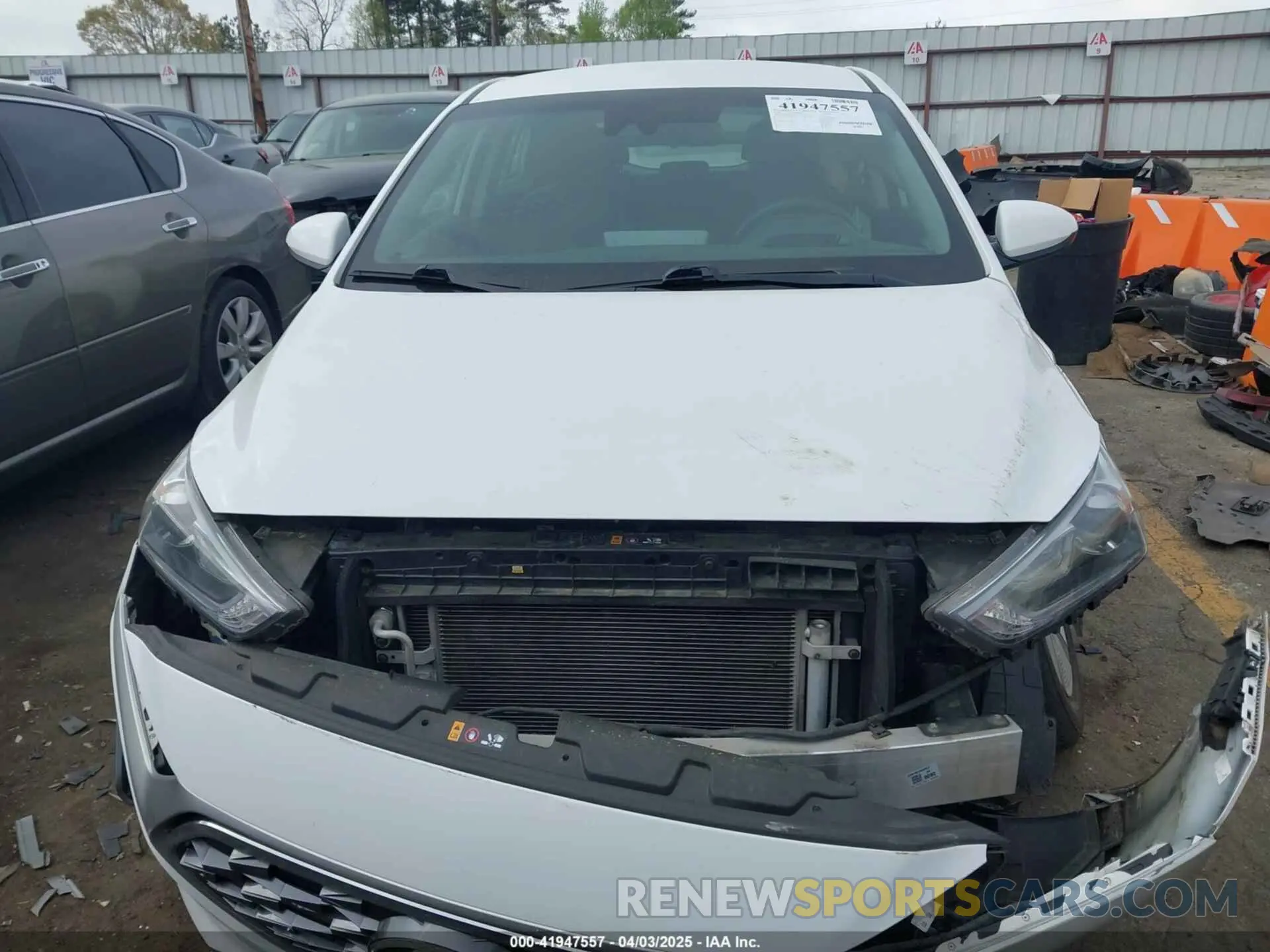 11 Photograph of a damaged car KMHC65LC4LU214190 HYUNDAI IONIQ HYBRID 2020