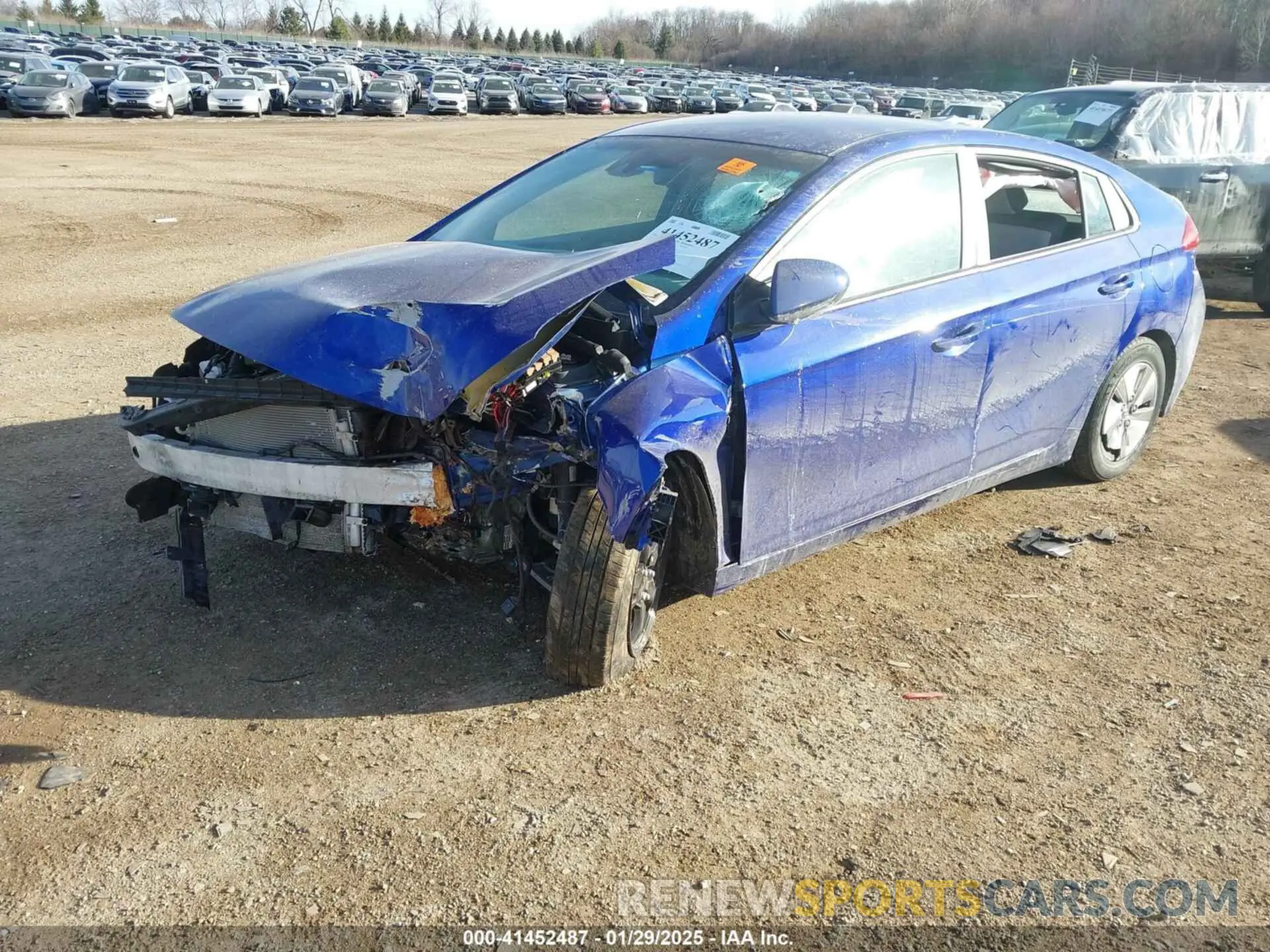 2 Photograph of a damaged car KMHC65LC4LU242801 HYUNDAI IONIQ HYBRID 2020