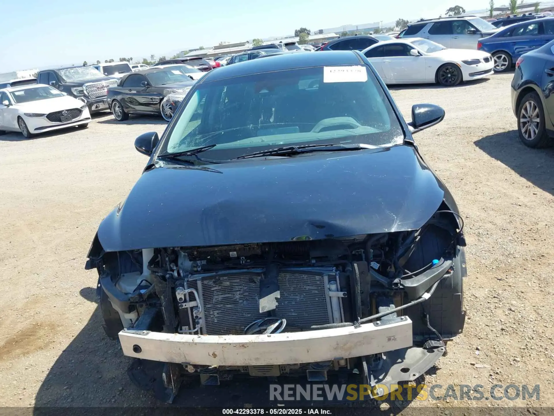 13 Photograph of a damaged car KMHC65LC5LU235114 HYUNDAI IONIQ HYBRID 2020
