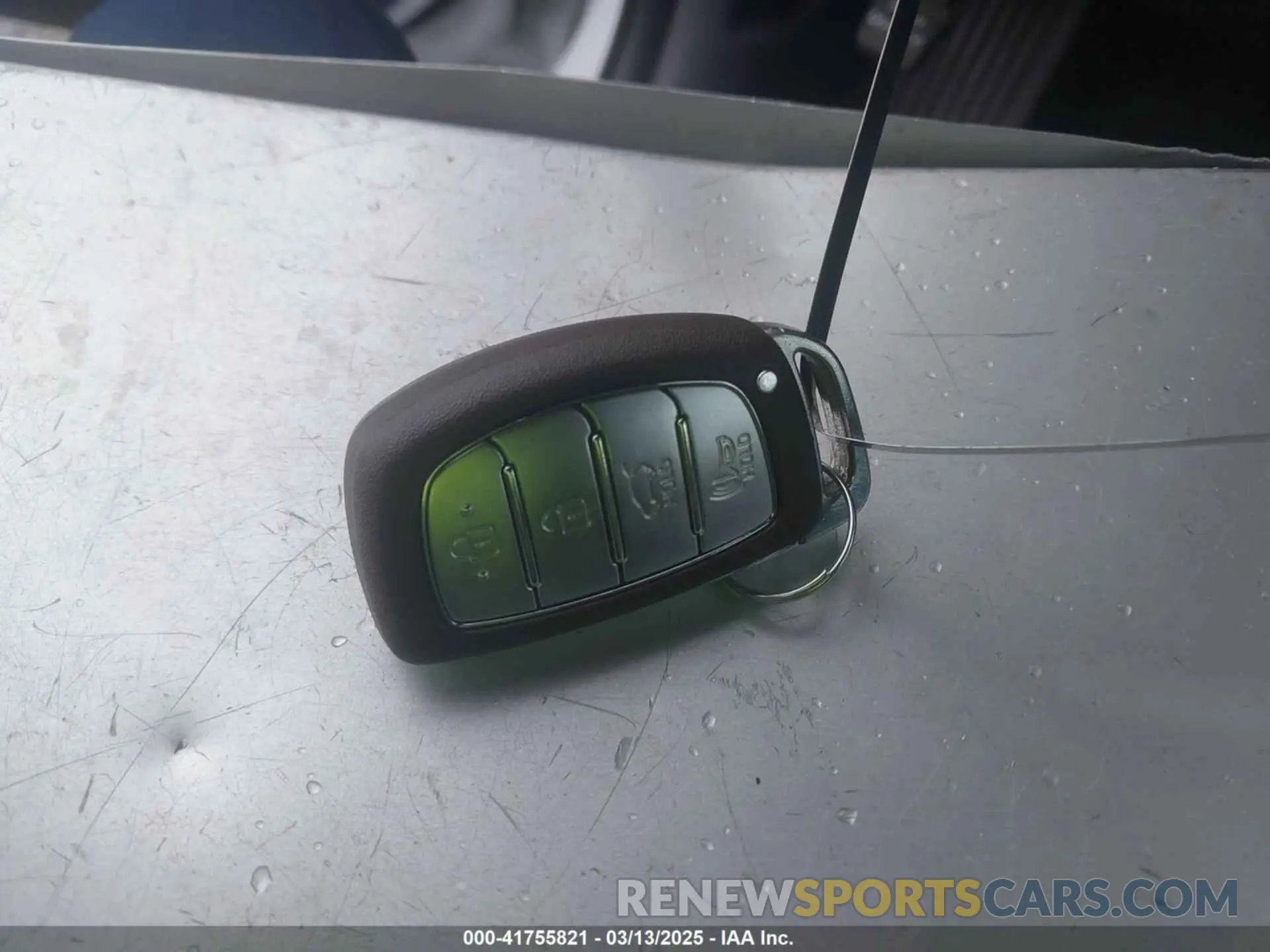 11 Photograph of a damaged car KMHC65LC6LU243092 HYUNDAI IONIQ HYBRID 2020