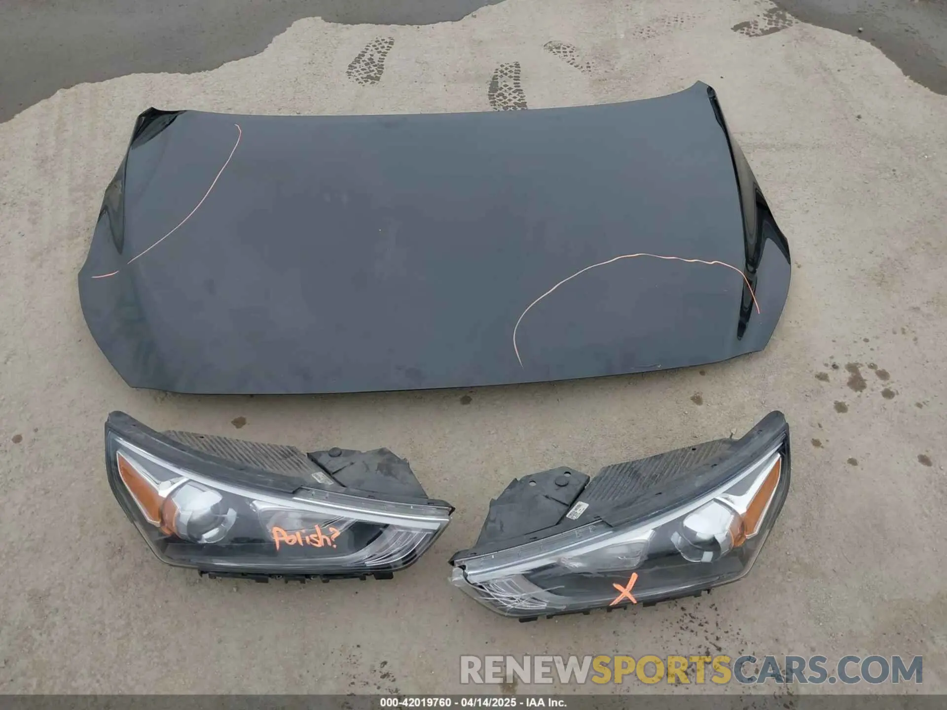 12 Photograph of a damaged car KMHC65LCXLU186010 HYUNDAI IONIQ HYBRID 2020