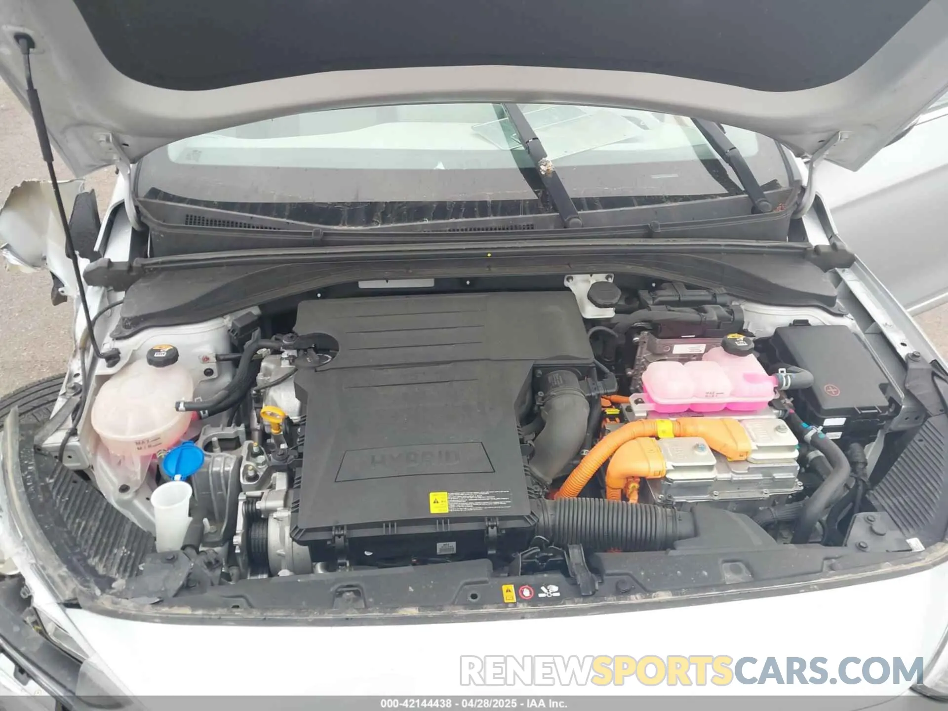 10 Photograph of a damaged car KMHC75LC0LU242355 HYUNDAI IONIQ HYBRID 2020