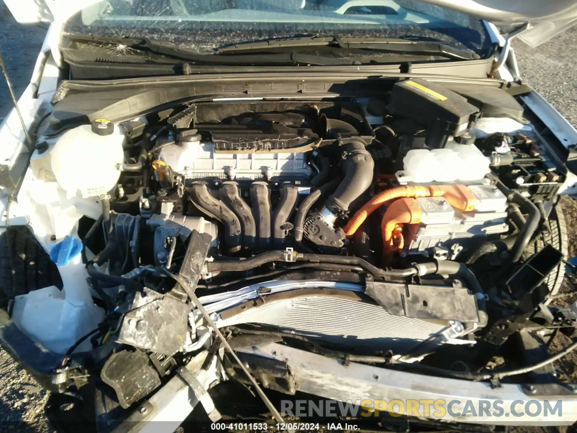 10 Photograph of a damaged car KMHC75LC1LU194512 HYUNDAI IONIQ HYBRID 2020