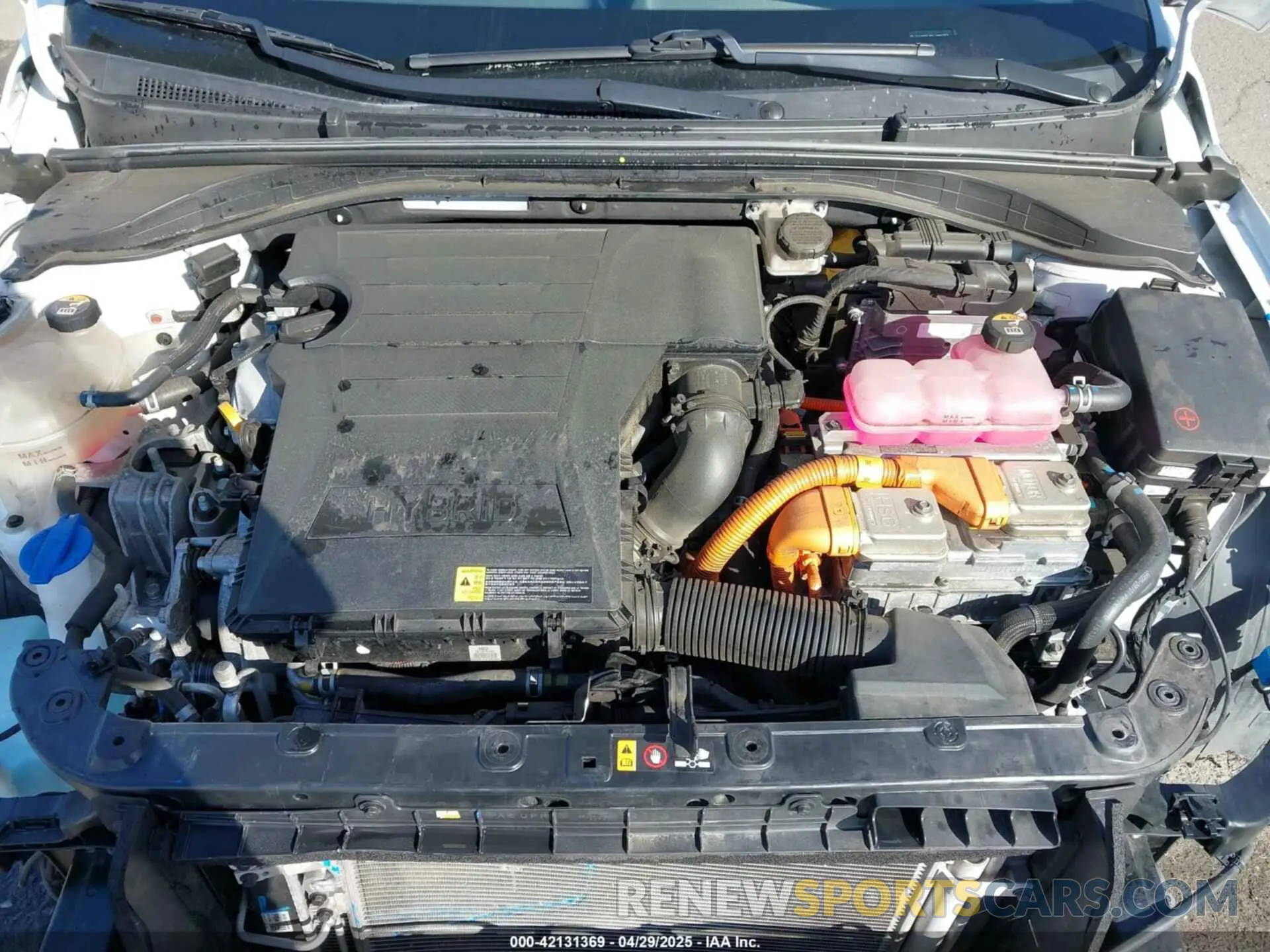 10 Photograph of a damaged car KMHC75LC3LU235853 HYUNDAI IONIQ HYBRID 2020