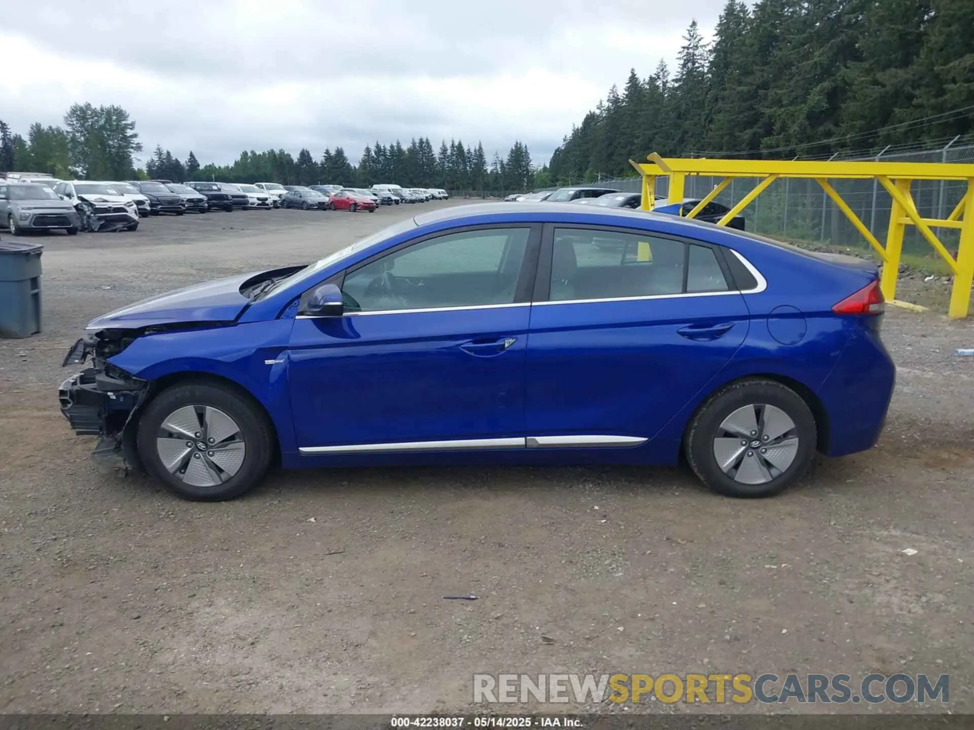 13 Photograph of a damaged car KMHC75LC5LU234820 HYUNDAI IONIQ HYBRID 2020