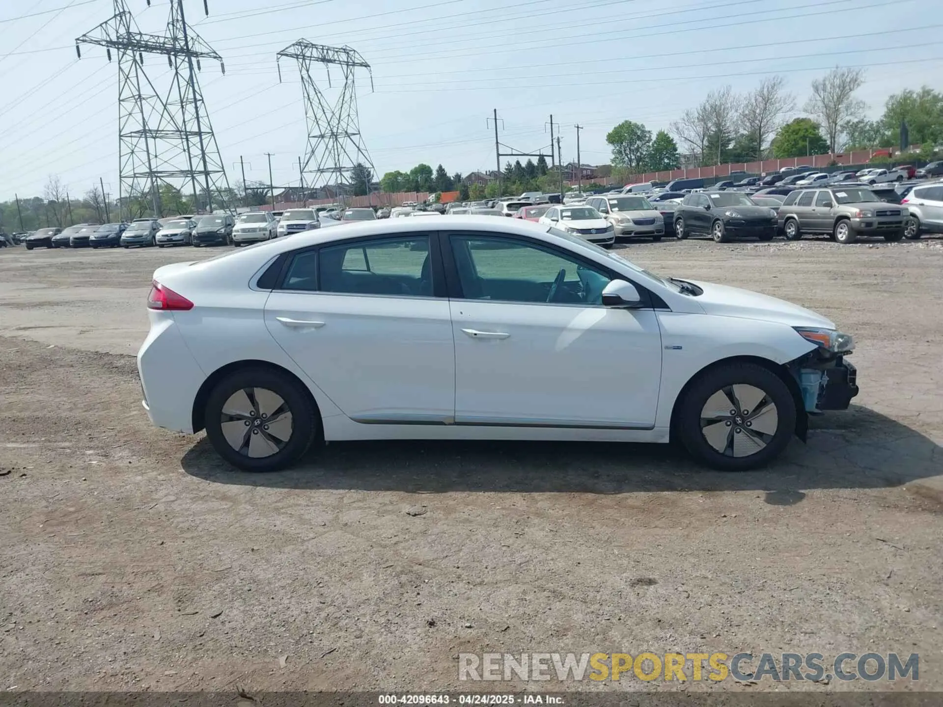 14 Photograph of a damaged car KMHC75LC6LU190990 HYUNDAI IONIQ HYBRID 2020