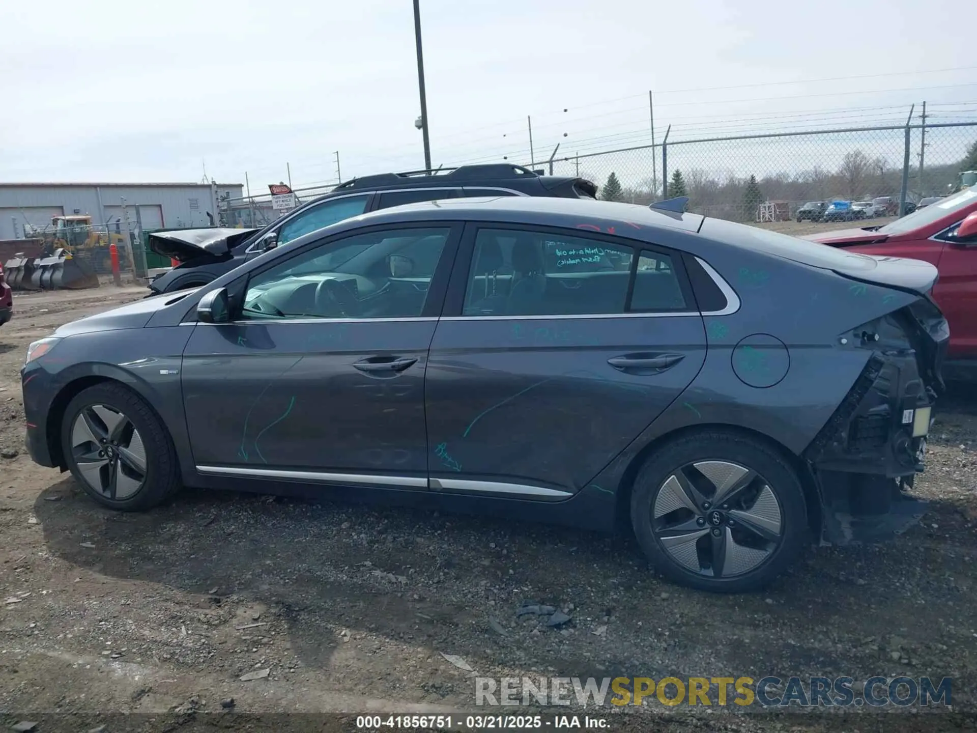 15 Photograph of a damaged car KMHC85LC4LU207699 HYUNDAI IONIQ HYBRID 2020