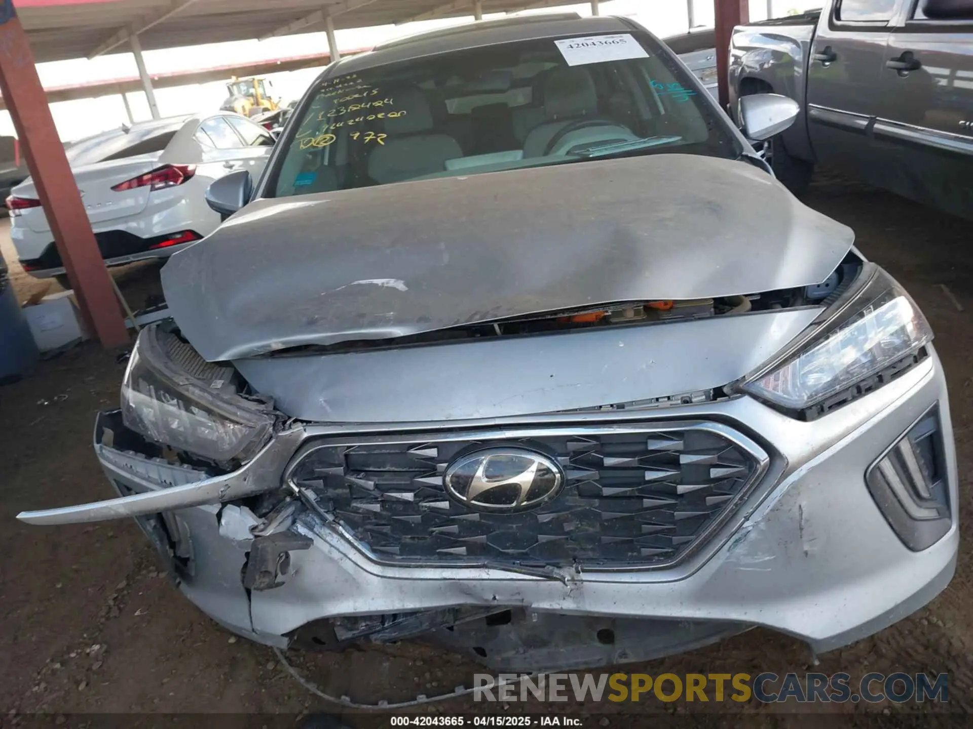 6 Photograph of a damaged car KMHC85LC9LU240200 HYUNDAI IONIQ HYBRID 2020