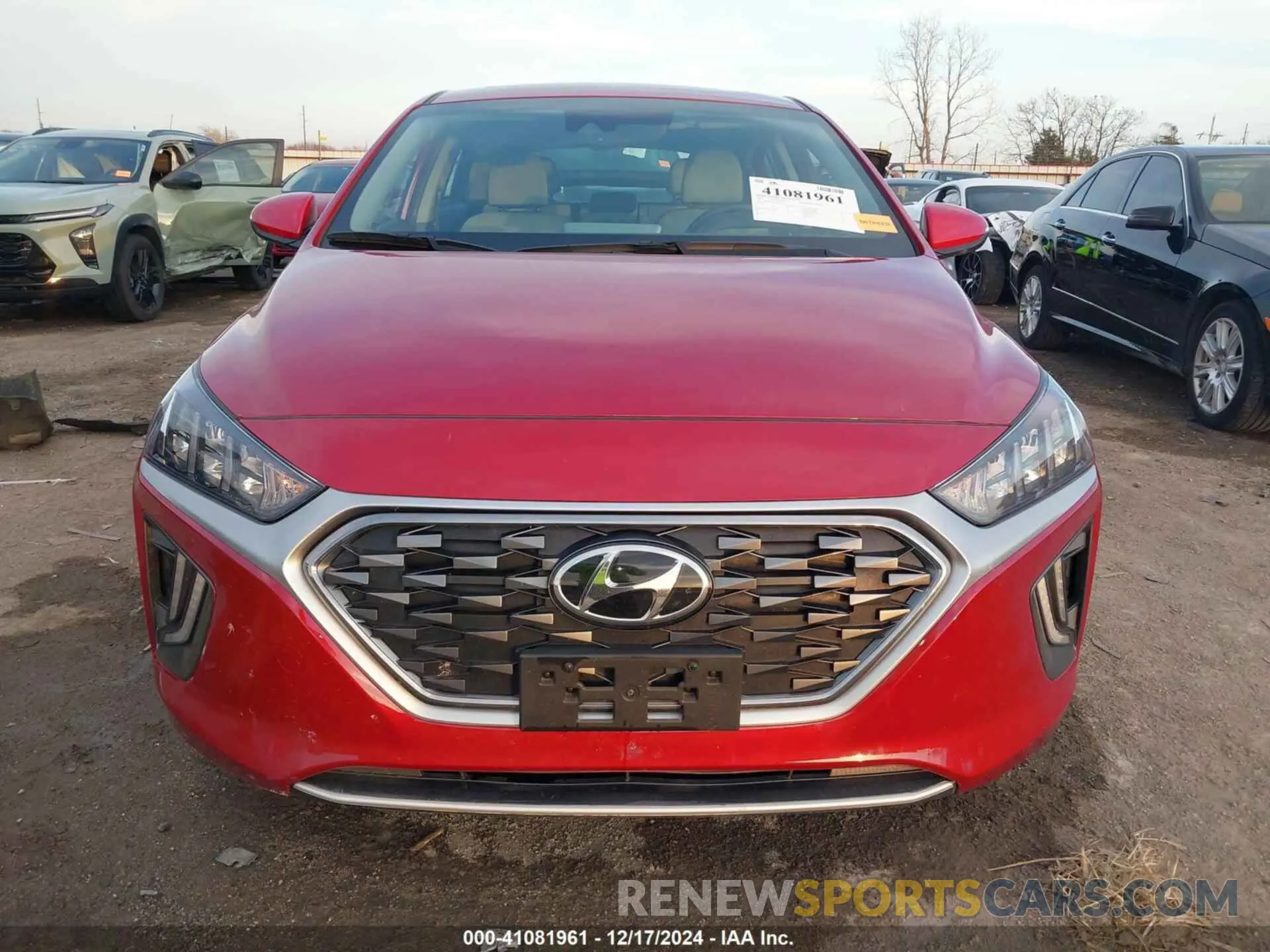 12 Photograph of a damaged car KMHC85LC8MU256311 HYUNDAI IONIQ HYBRID 2021